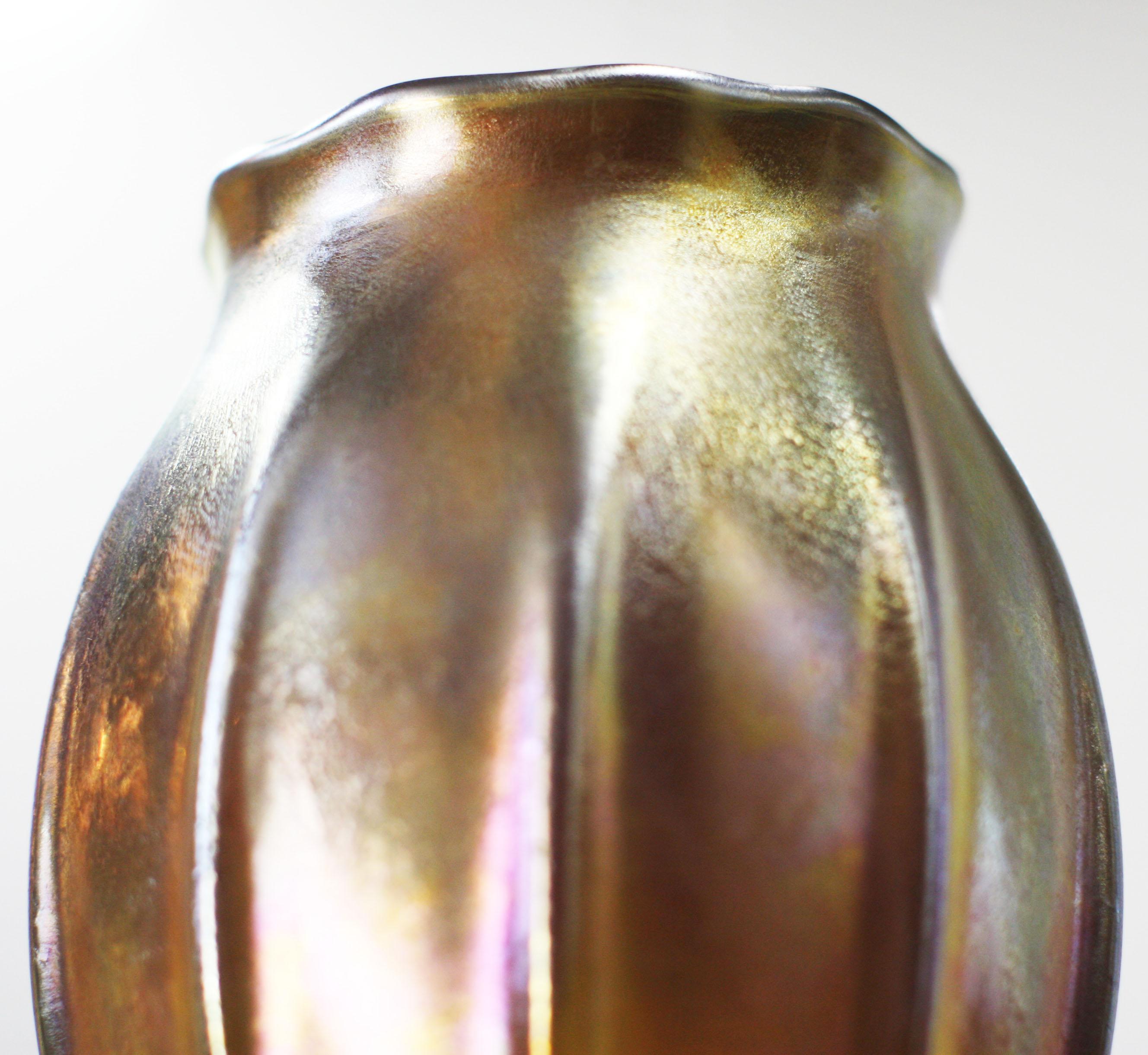 Early 20th Century Tiffany Studios Fine Ribbed Tiffany Favrile Glass Floriform Footed Vase