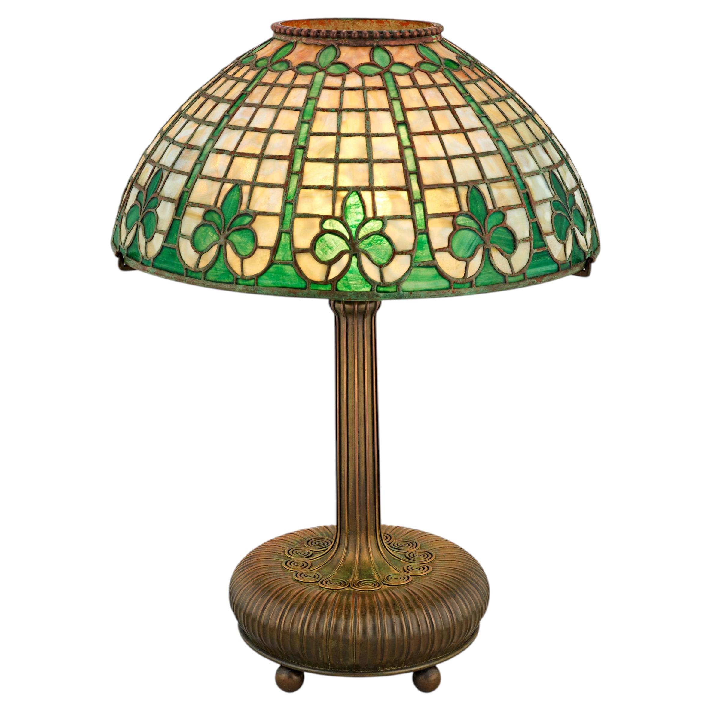 How do I identify a Tiffany table lamp?