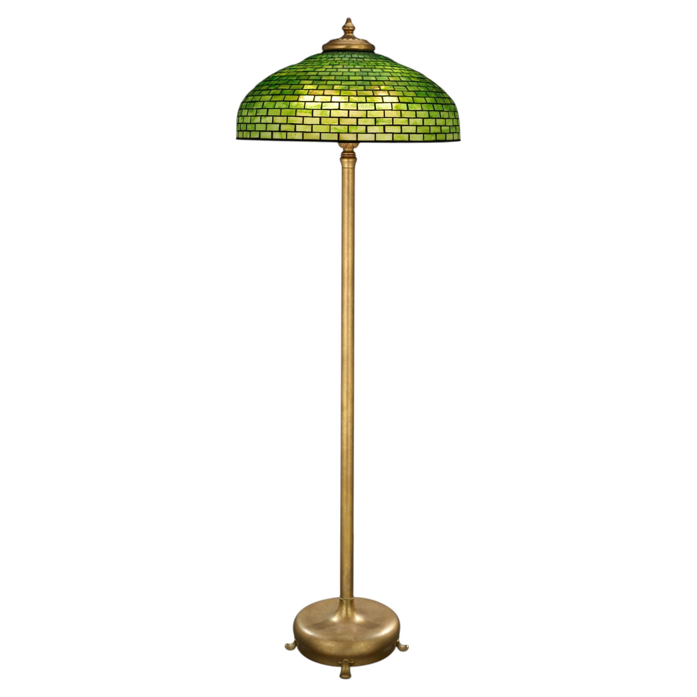 How do I identify a Tiffany table lamp?