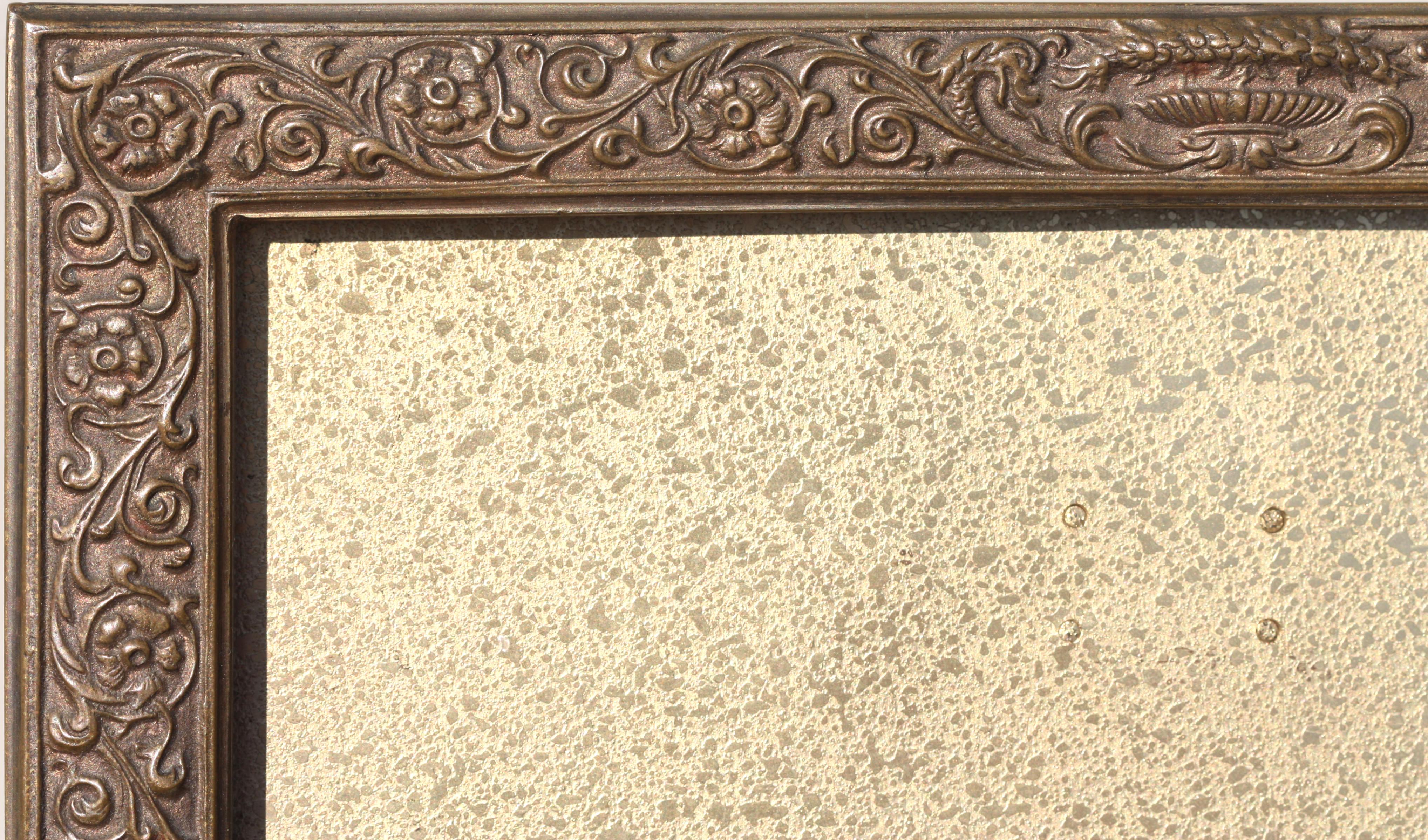 Inizio XX secolo Cornice in bronzo dorato di Tiffany Studios, circa 1900 in vendita