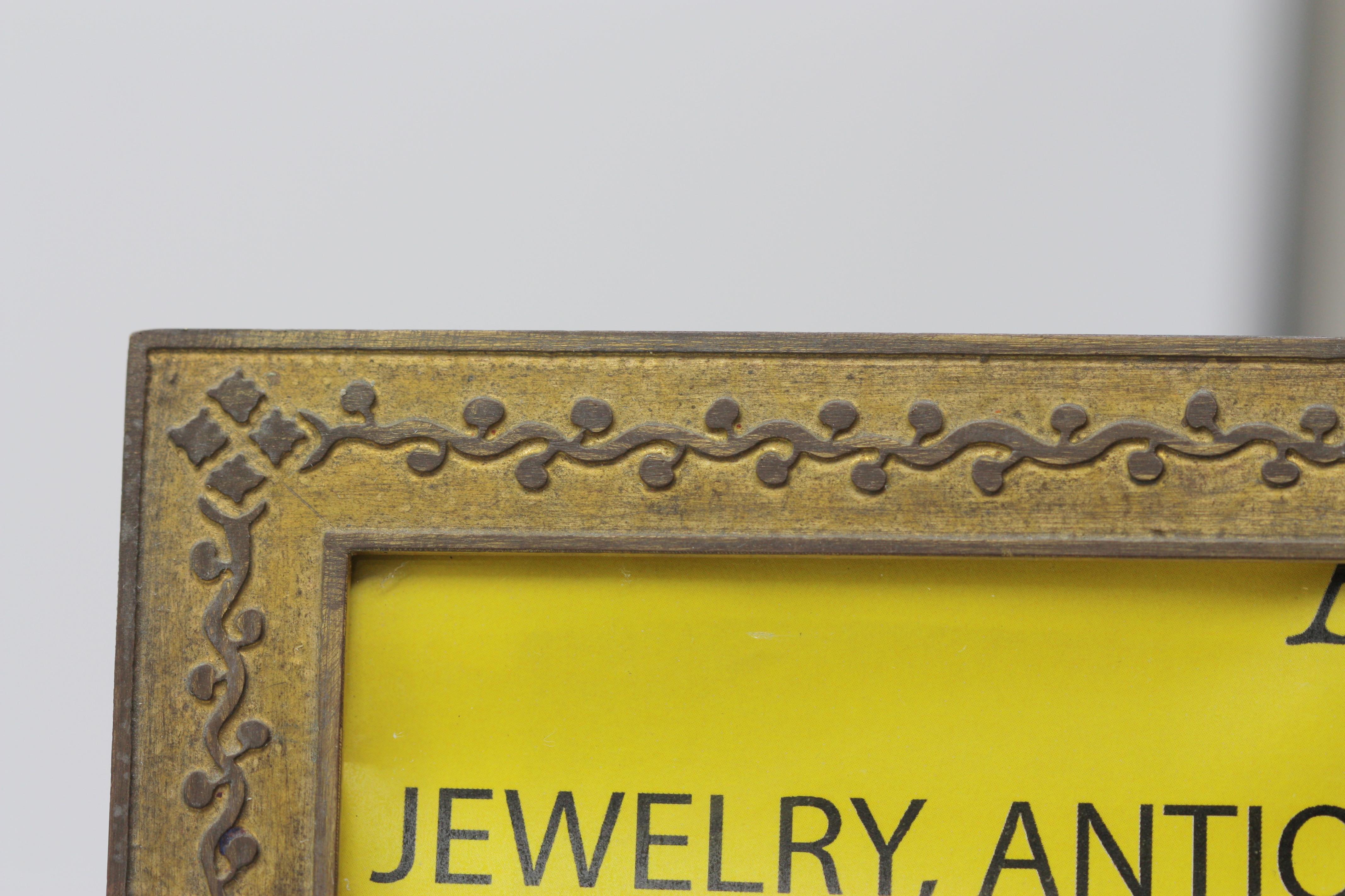 Vergoldeter Bronze-Bilderrahmen von Tiffany Studios (20. Jahrhundert) im Angebot