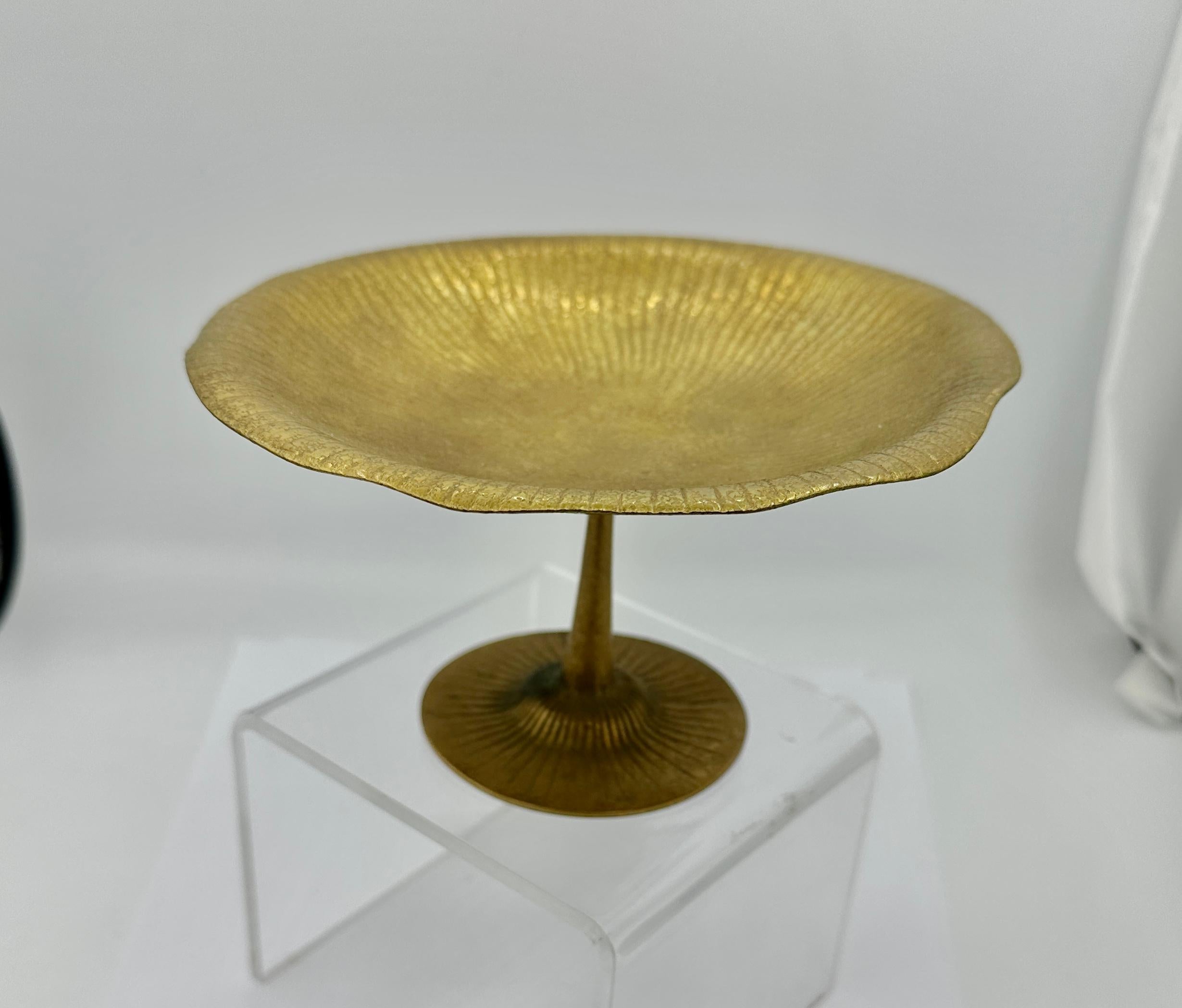 This is a rare Tiffany Studios Art Nouveau gilt bronze, bronze dore Tazza or Footed Bowl, circa 1910, impressed Tiffany Studios New York 1725, in a Lily Pad or Lotus Leaf nature inspired motif.  The Tazza is exquisite with wonderful veined details