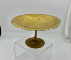 Bol à pieds Tazza en bronze doré à motif de lotus en forme de nénuphar, Tiffany Studios, vers 1910