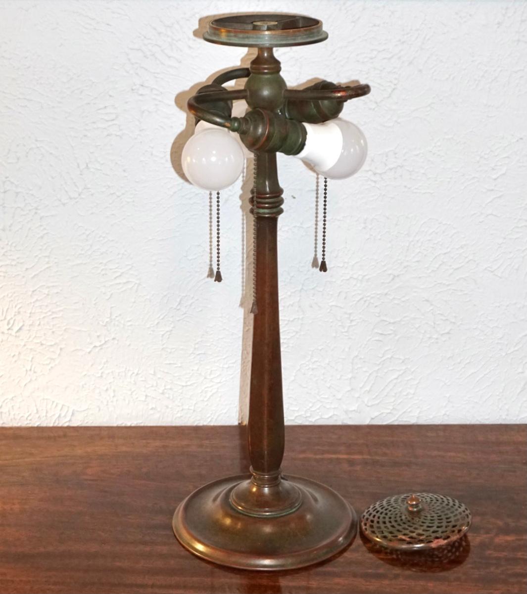 Tiffany Studios Greek Key Table Lamp For Sale 7