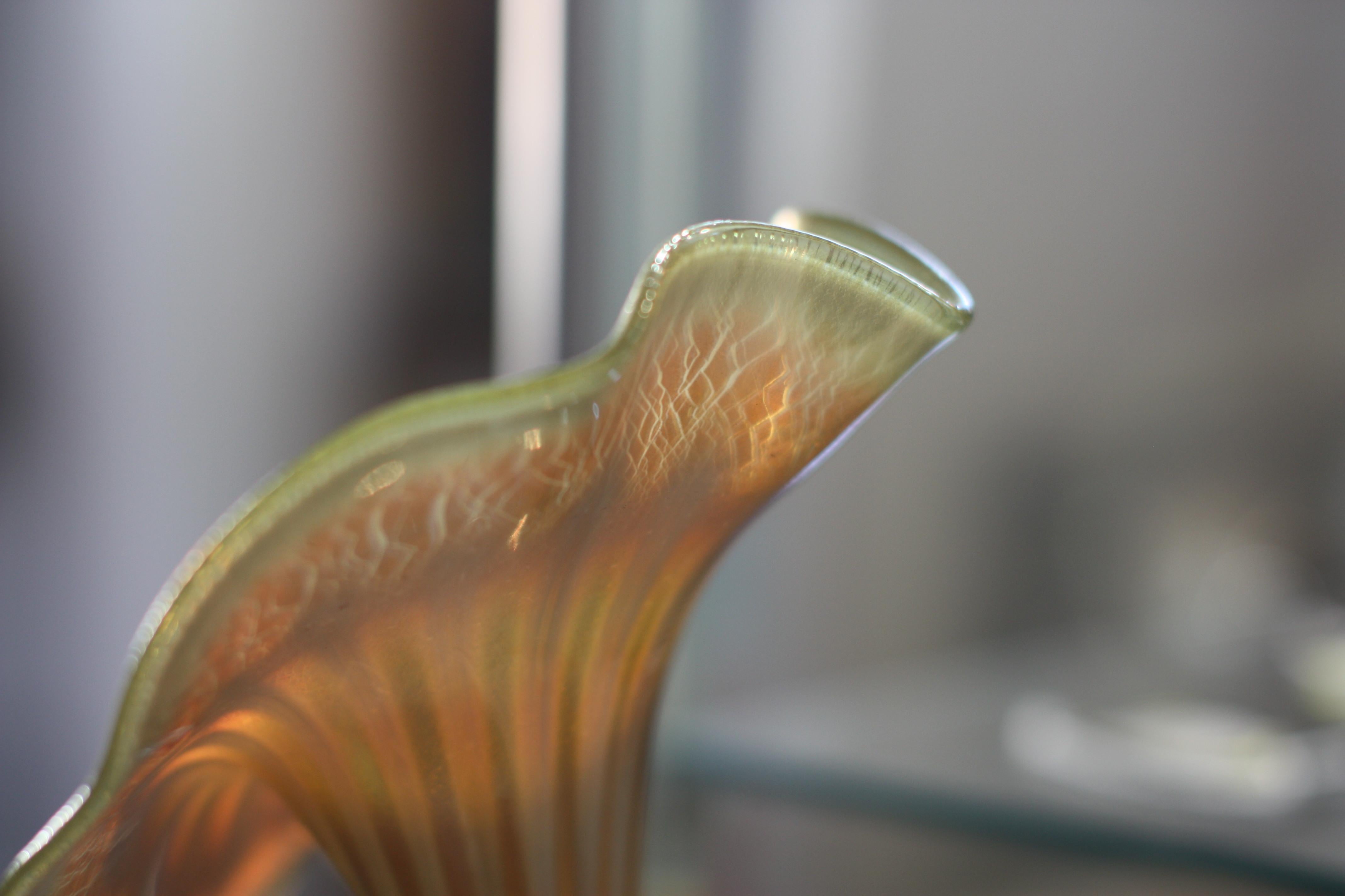 Vase en verre Tiffany Studios en forme de fleur en favrile « Jack-in-the-pulpit » en vente 8