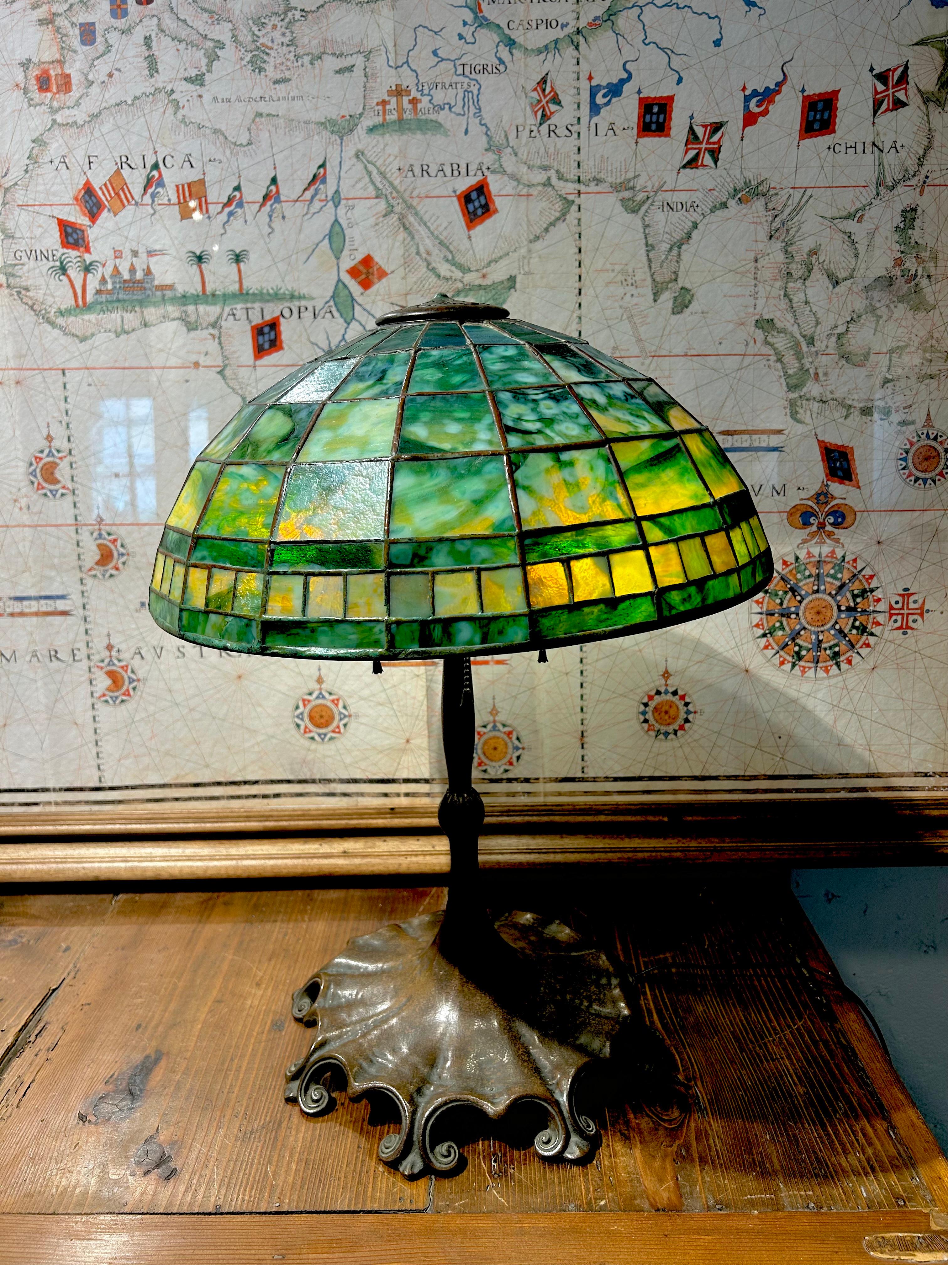 Lampe de Tiffany Studios modèle 425 en vente 6