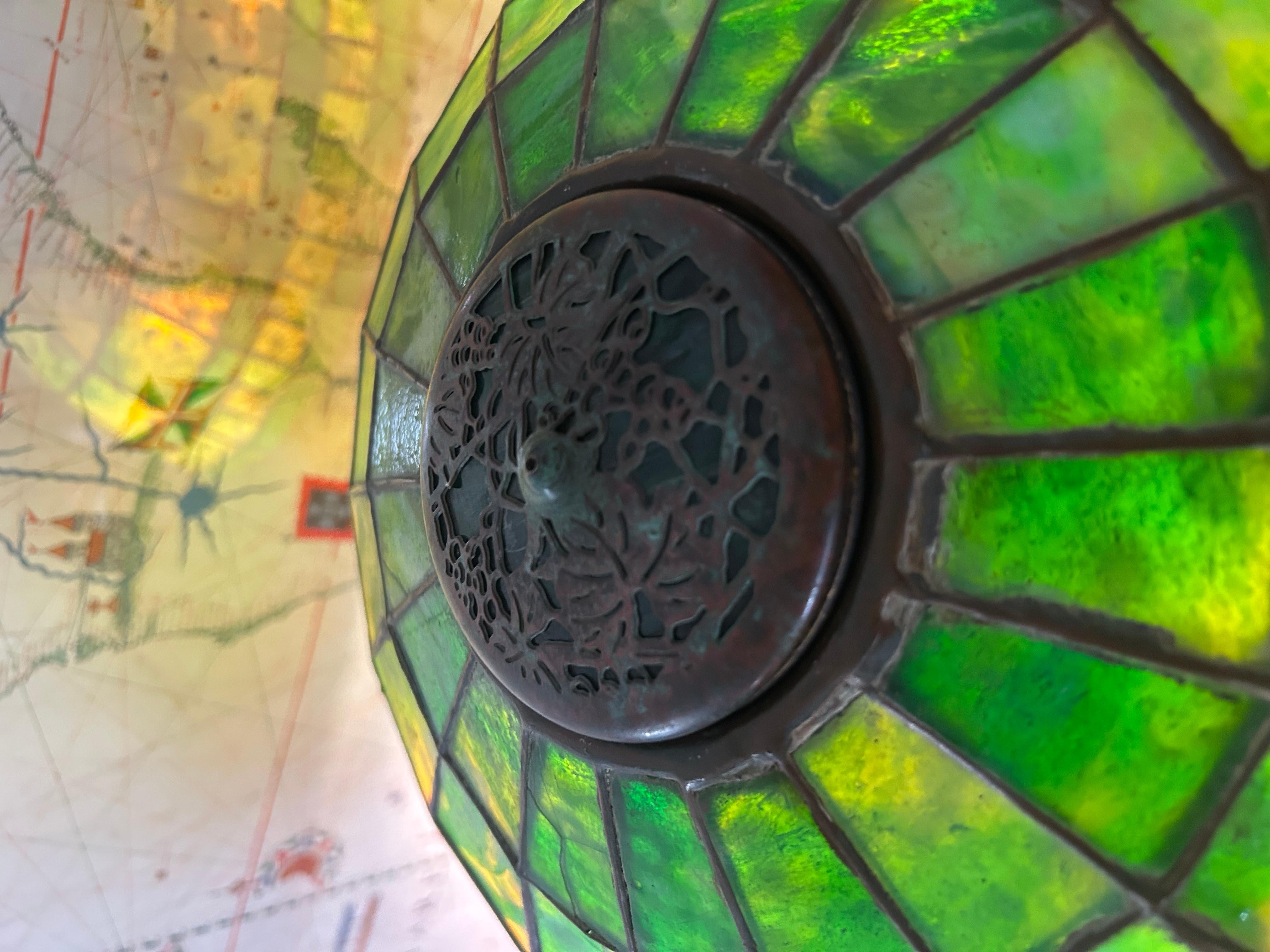 Verre d'art Lampe de Tiffany Studios modèle 425 en vente