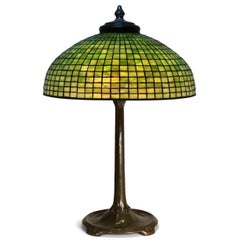 Tiffany Studios Große Grüne Geometrische Tischlampe