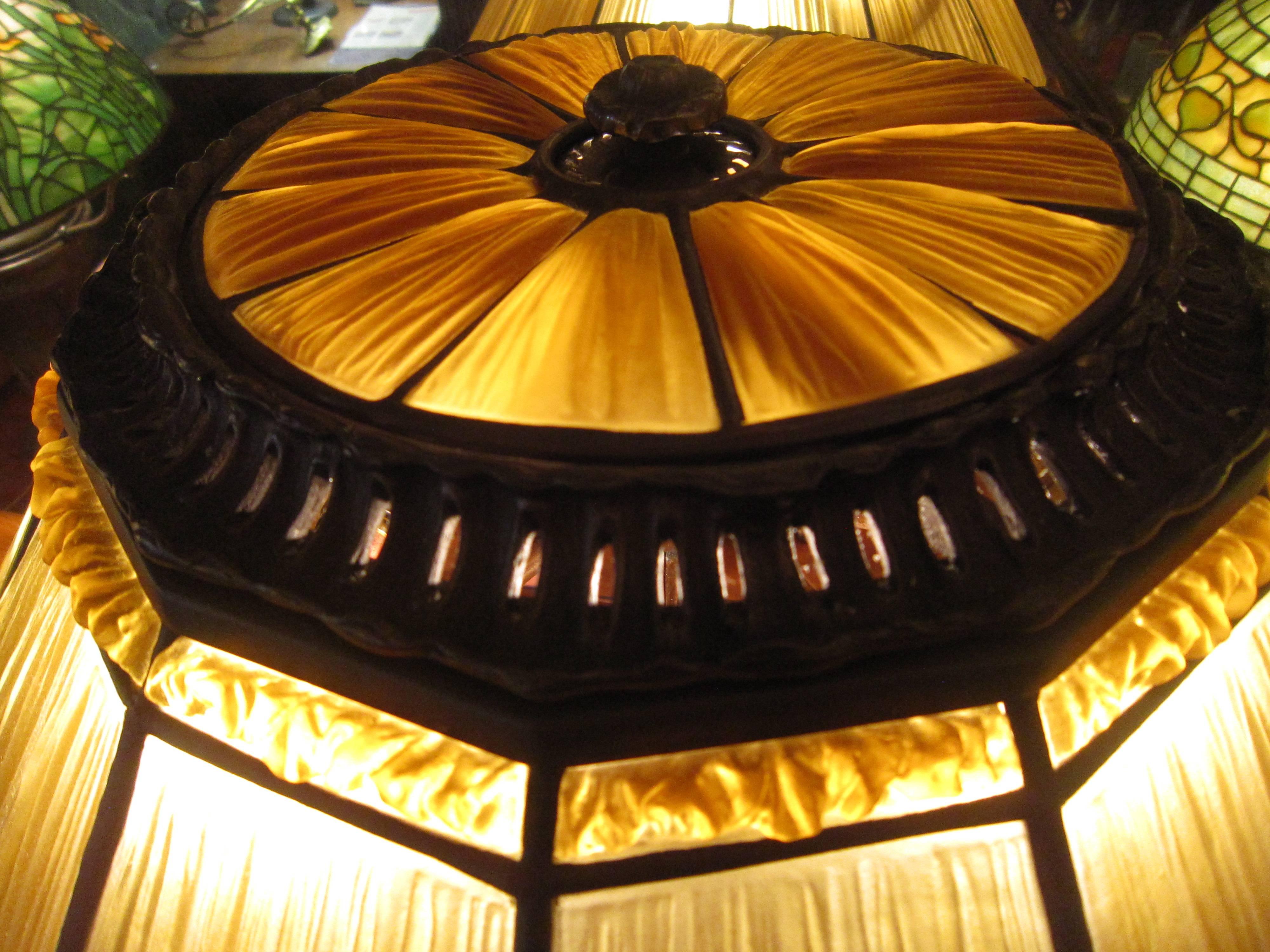 Tiffany Studios Large Linenfold Lamp (Art nouveau)
