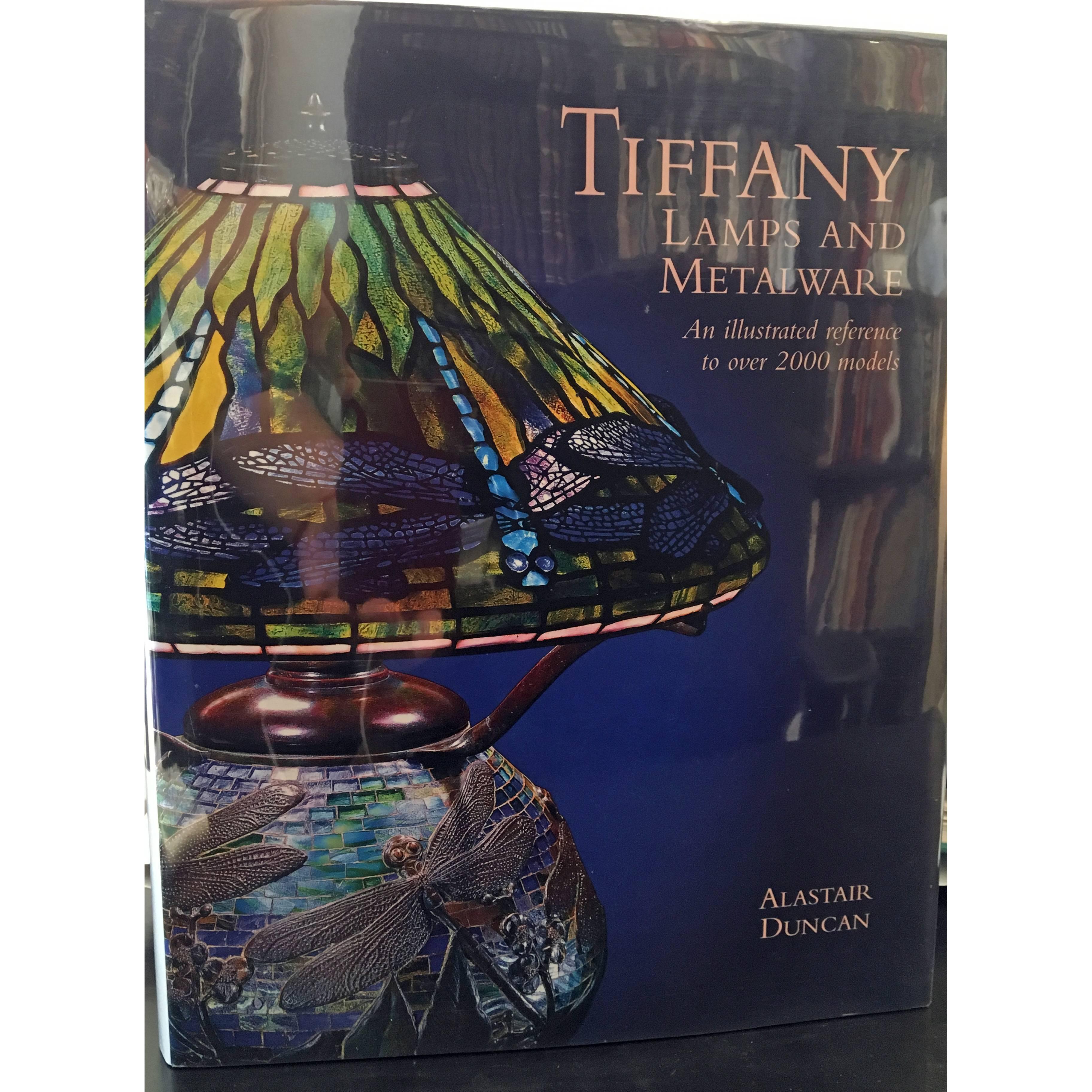 Tiffany Studios Linen-Fold Table Lamp In Good Condition In Coral Gables, FL