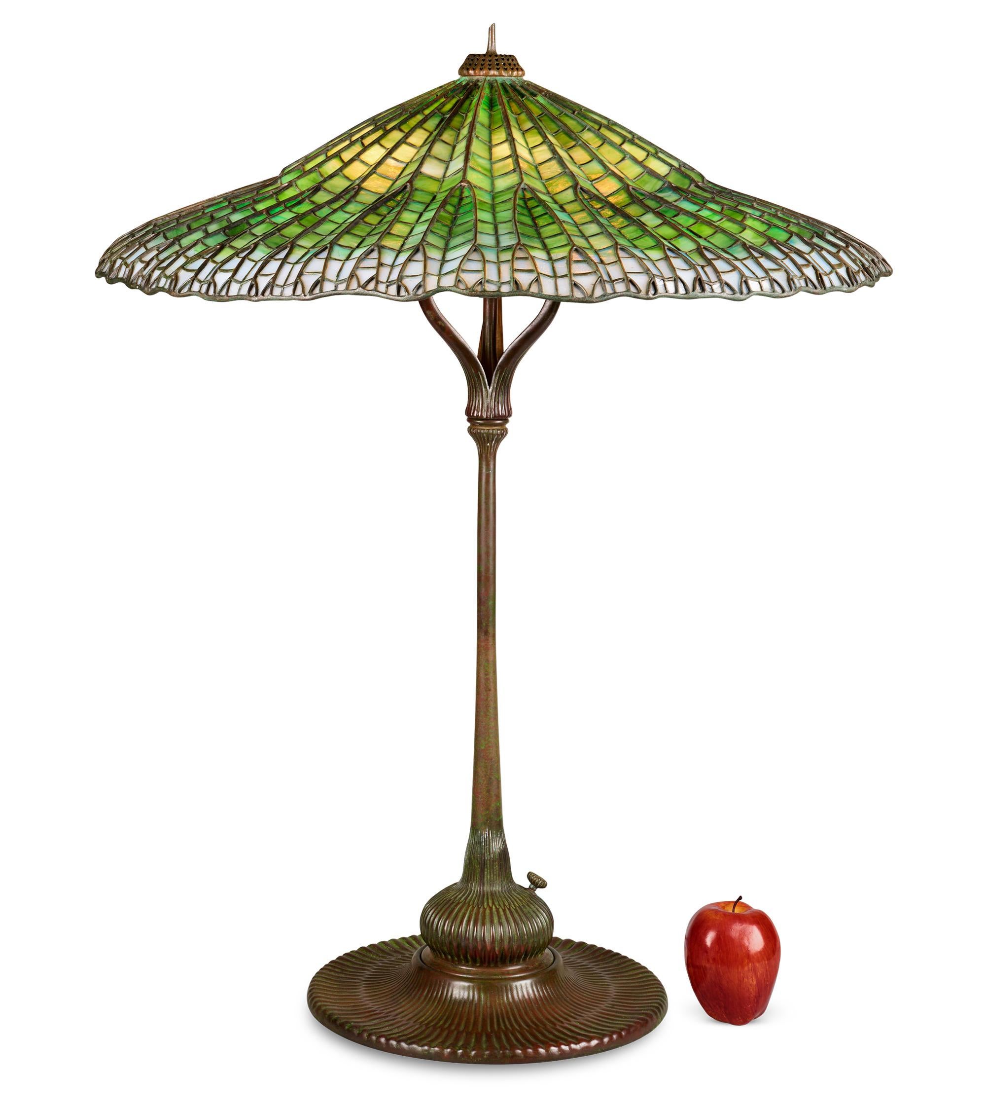 Tiffany Studios Lotus Pagoda Lamp In Excellent Condition For Sale In New Orleans, LA