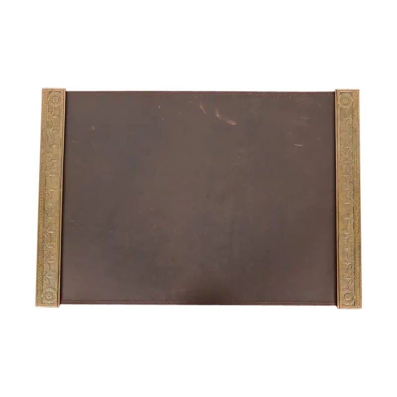 Tiffany Studios New York "Adam" Pattern Bronze Doré Leder Schreibtisch Schreibunterlage im Angebot