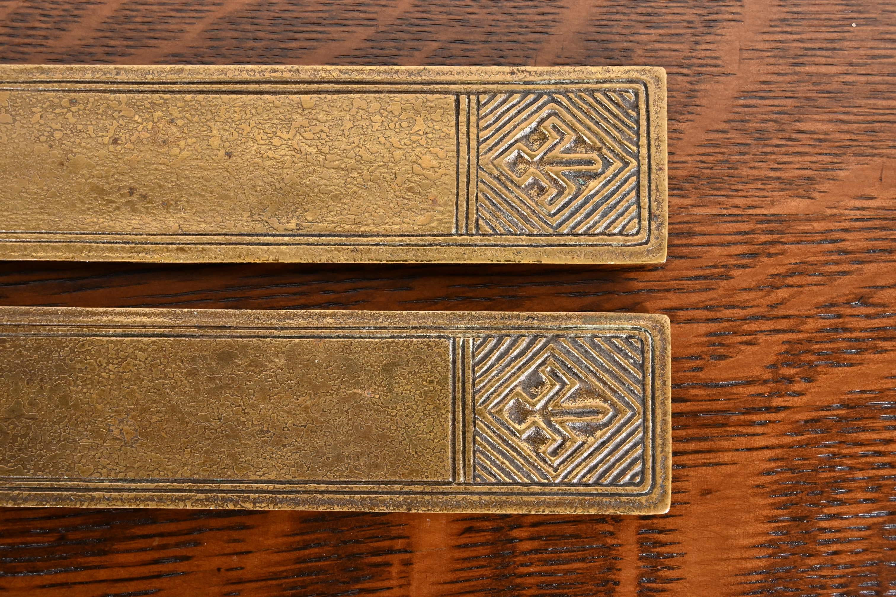 Tiffany Studios New York American Indian Bronze Blotter Ends With Leather Pad For Sale 6