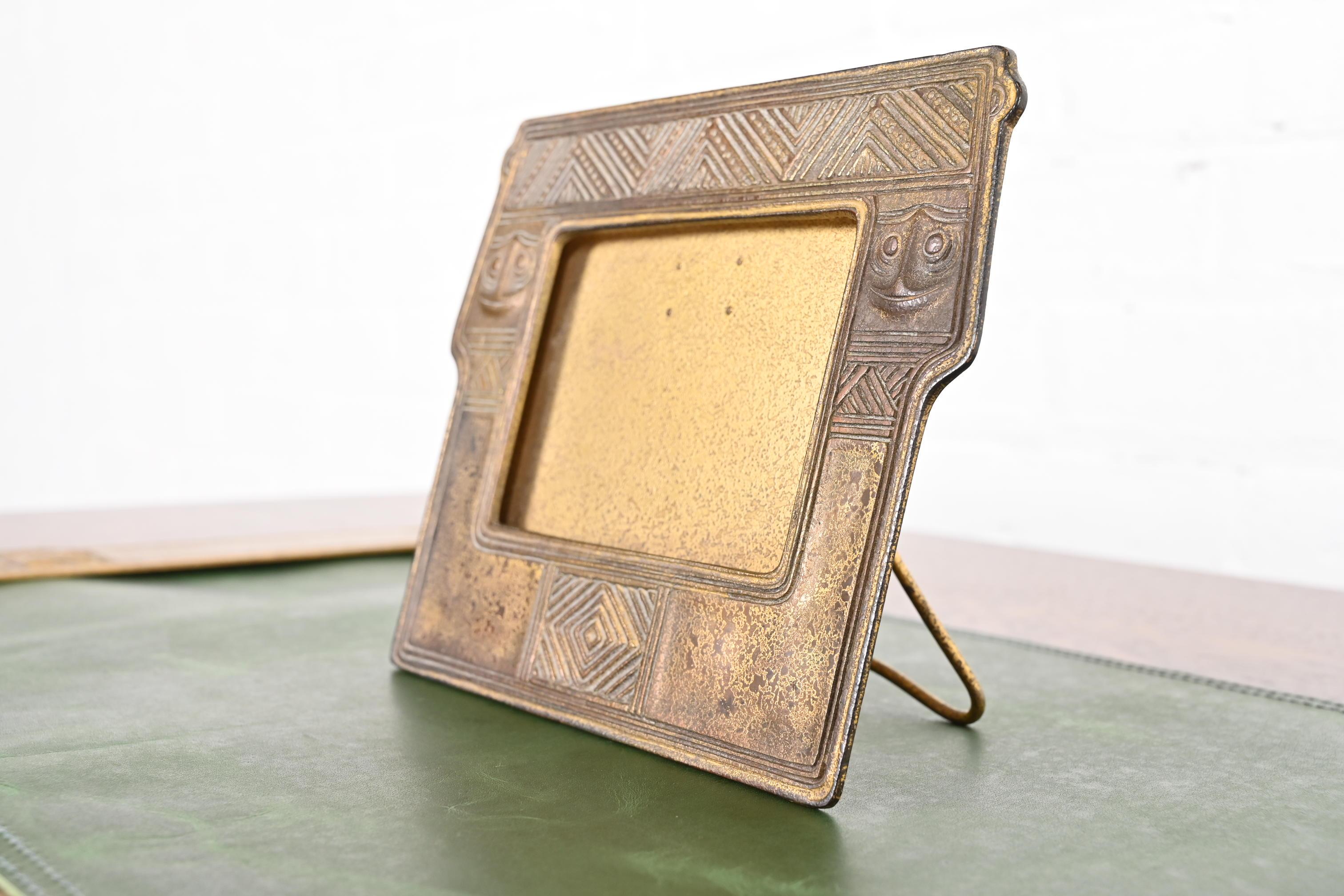 Tiffany Studios New York American Indian Bronze Doré Desk Calendar Frame In Good Condition For Sale In South Bend, IN