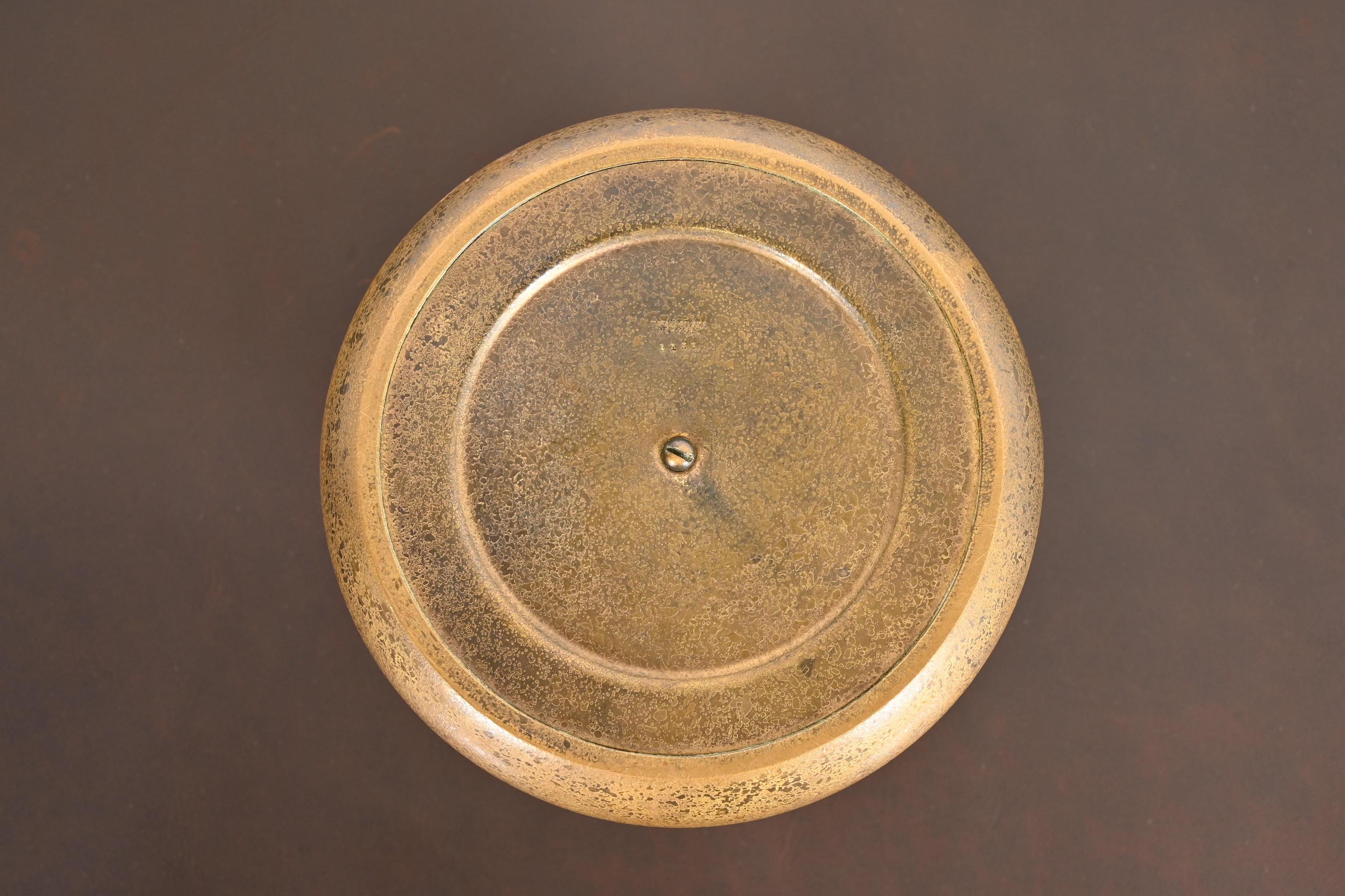 Tiffany Studios New York Indianer Bronze Doré Tintenfass im Angebot 2