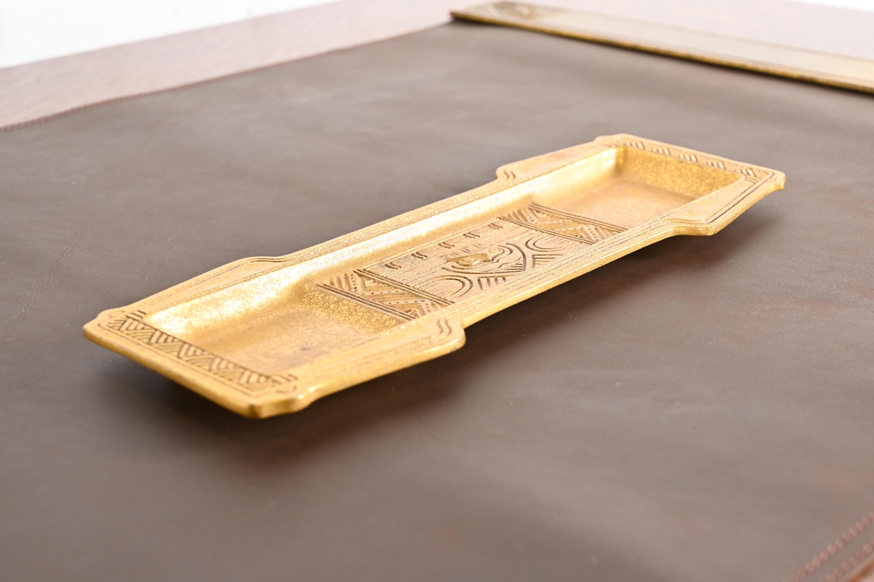 Tiffany Studios New York American Indian Bronze Doré Pen Tray In Good Condition In South Bend, IN