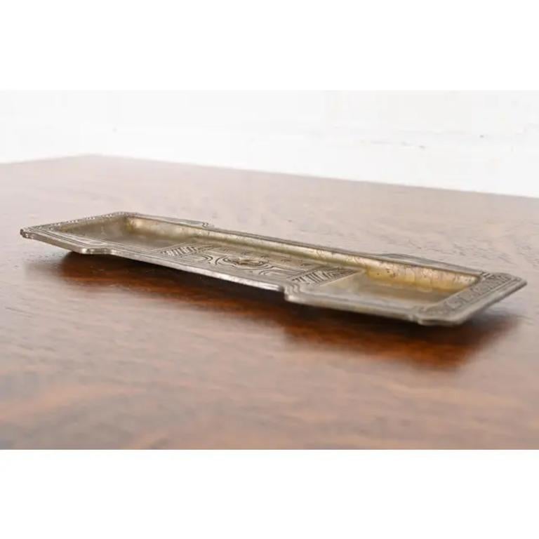 Tiffany Studios New York Indianer Bronze Stifttablett (20. Jahrhundert) im Angebot