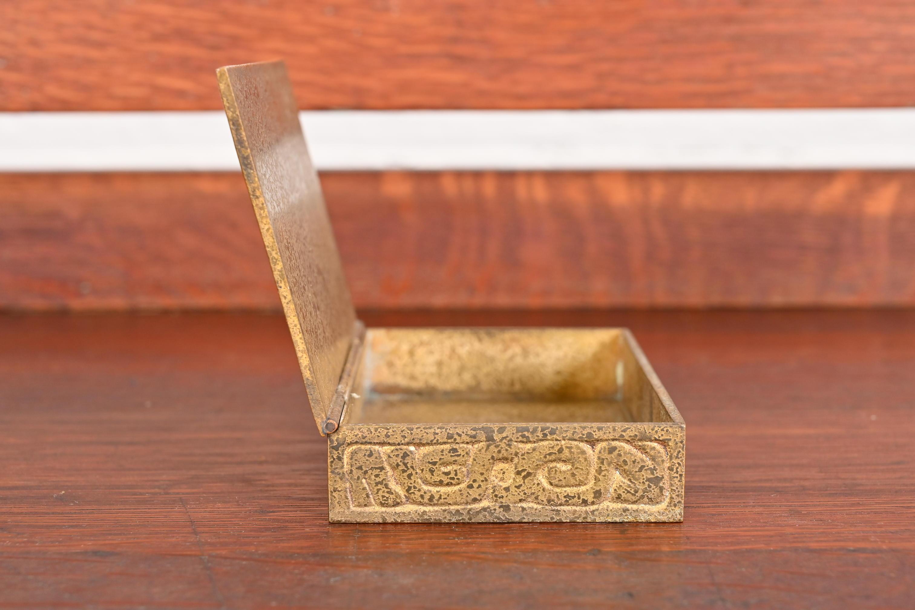 Tiffany Studios New York Art Deco Zodiac Bronze Doré Box en vente 8