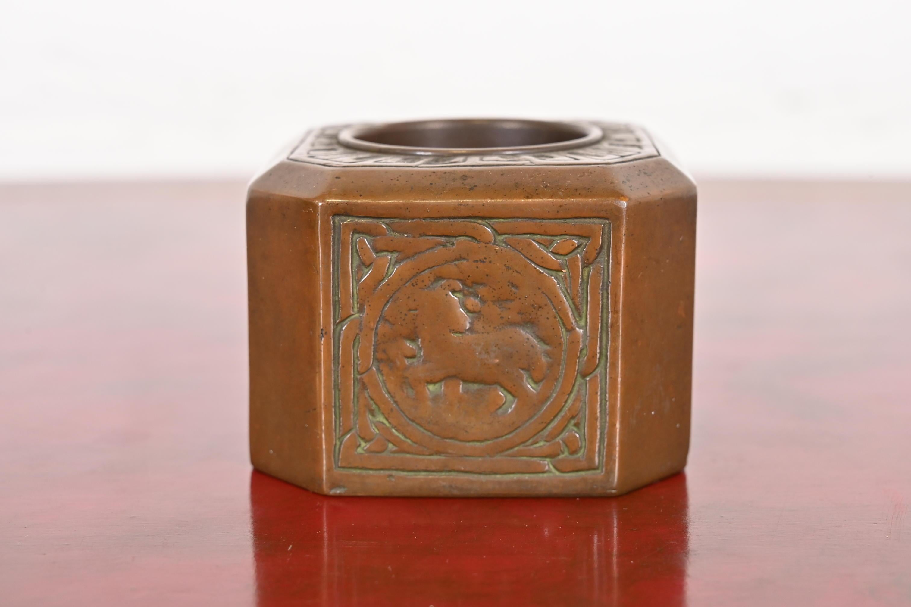 Tiffany Studios New York Art Deco Zodiac Stift Pinsel Halter im Angebot 3