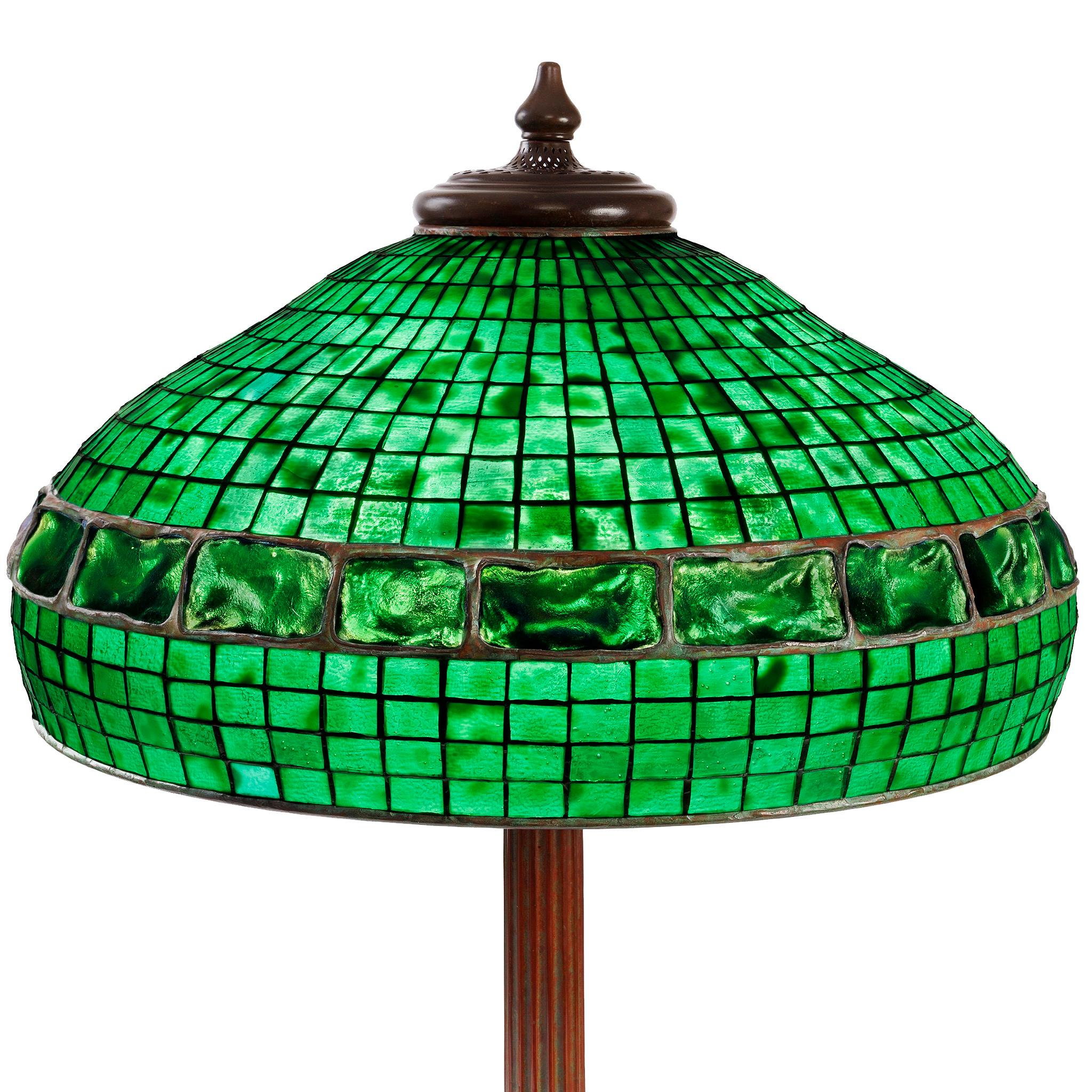 Art nouveau Tiffany Studios New York, lampe de table « Turtleback » ceinturée en vente