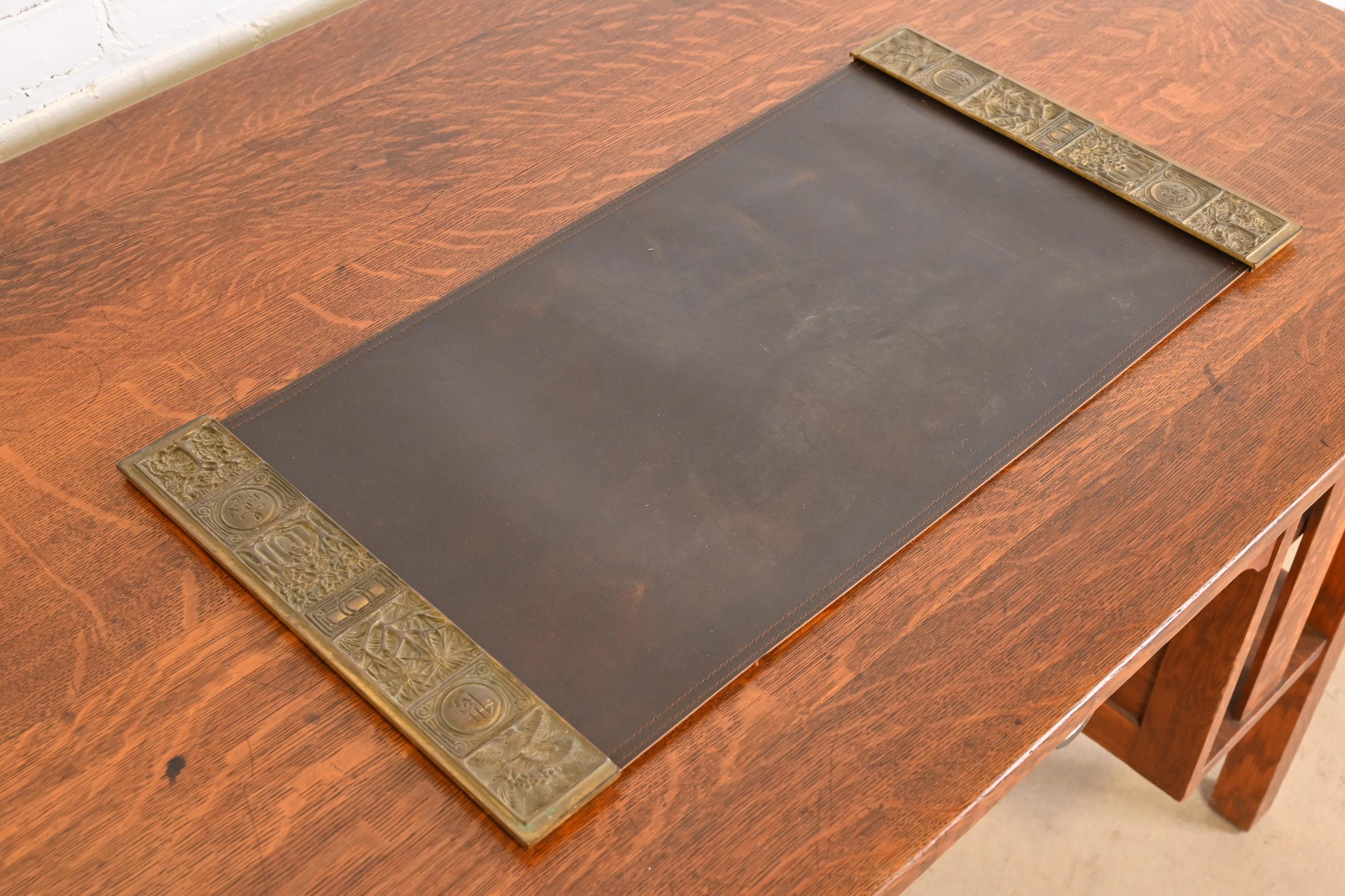 Tiffany Studios New York Bookmark Bronze Blotter Ends With Leather Desk Pad In Good Condition For Sale In South Bend, IN