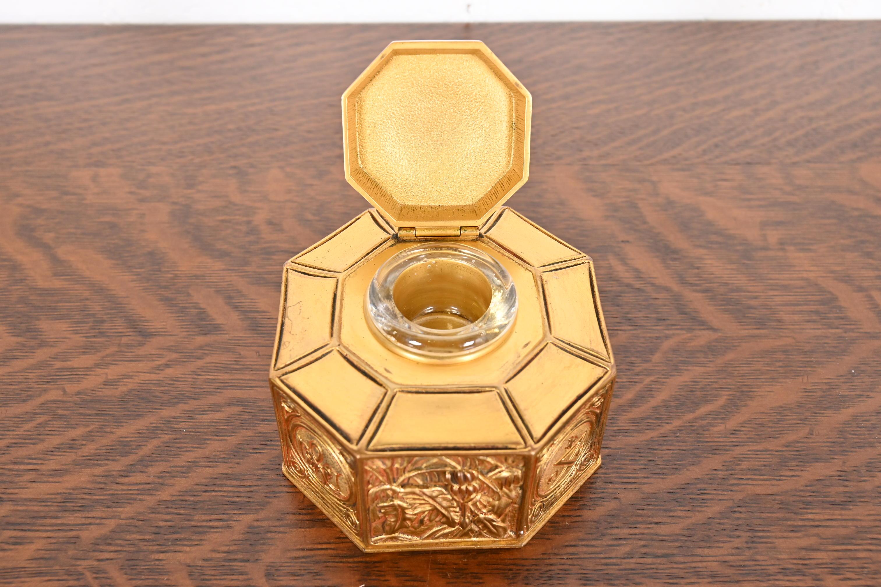 Tiffany Studios New York Bookmark Pattern Bronze Doré Inkwell In Good Condition In South Bend, IN