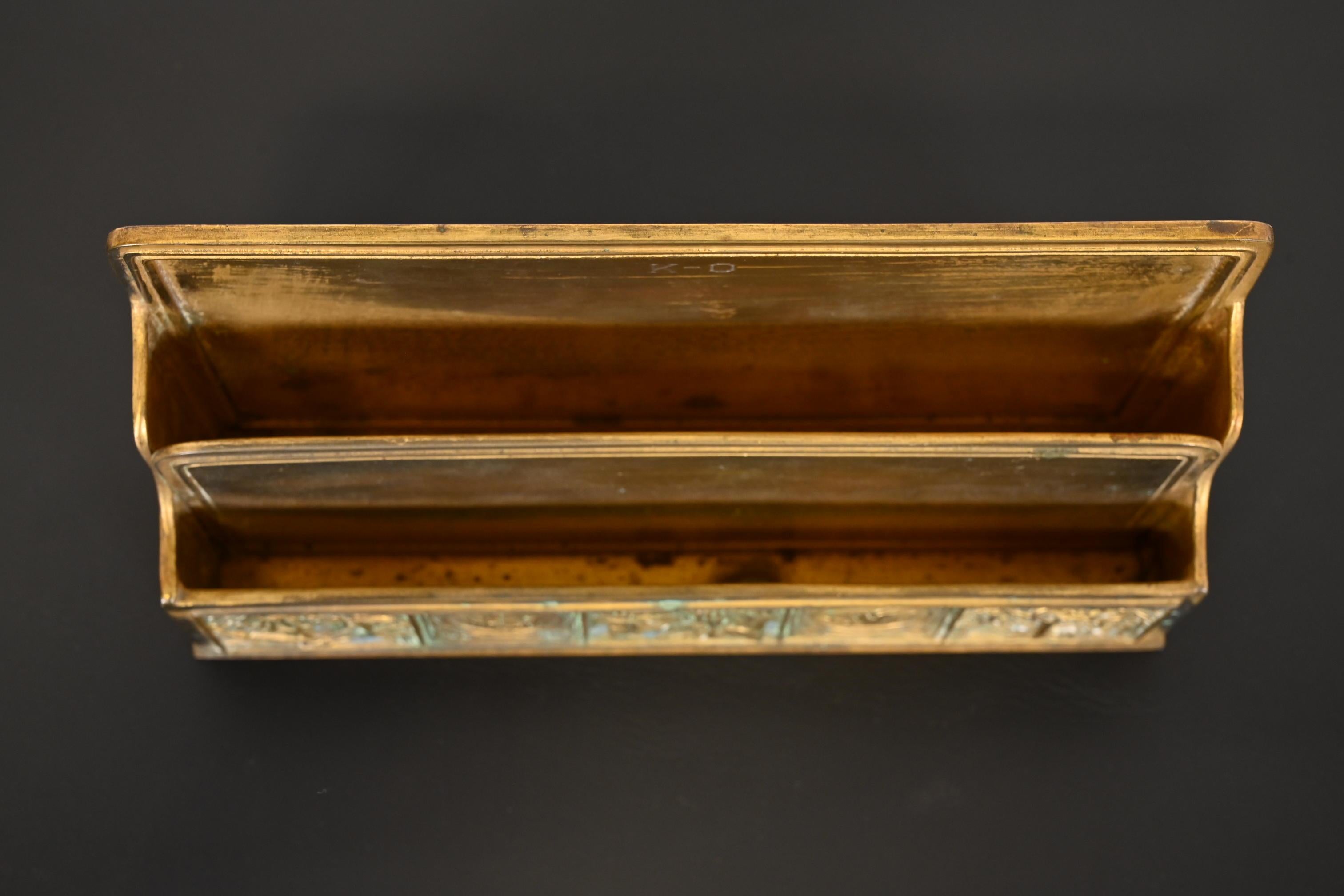 Tiffany Studios New York Lesezeichen Muster Bronze Doré Briefständer im Angebot 2