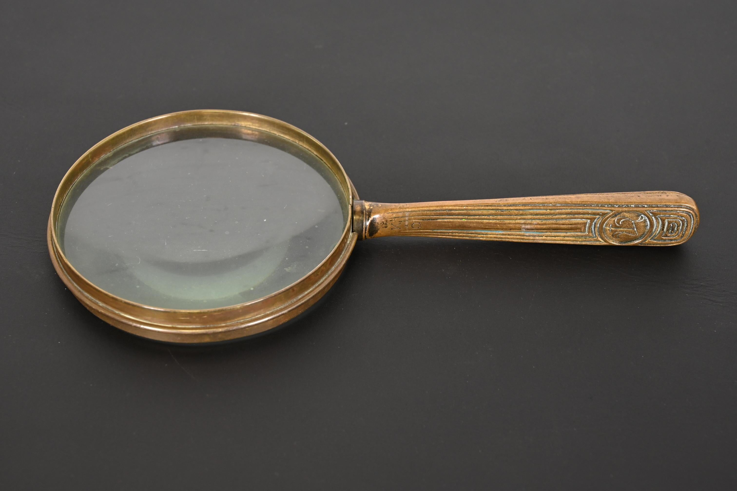 Tiffany Studios New York Bookmark Pattern Bronze Doré Magnifying Glass In Good Condition In South Bend, IN