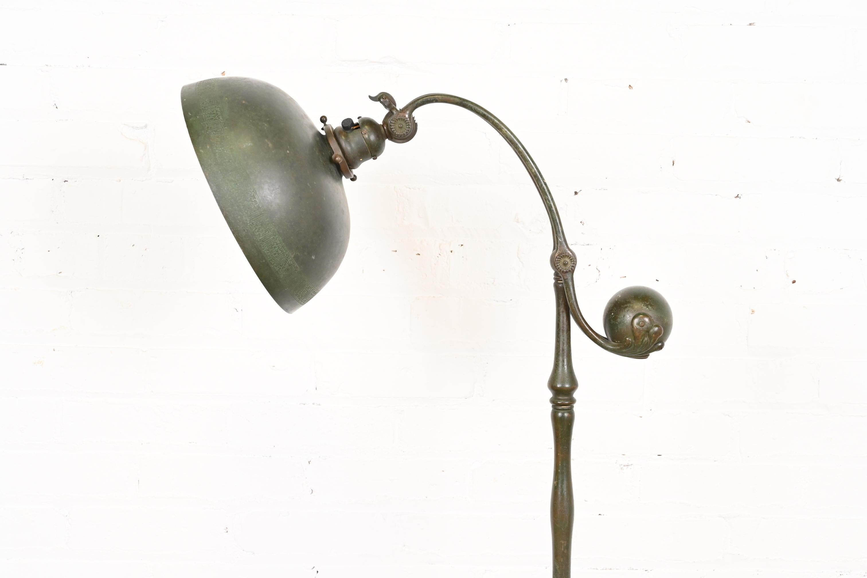 Lampadaire contrebalancé en bronze de Tiffany Studios New York, vers 1910 en vente 8