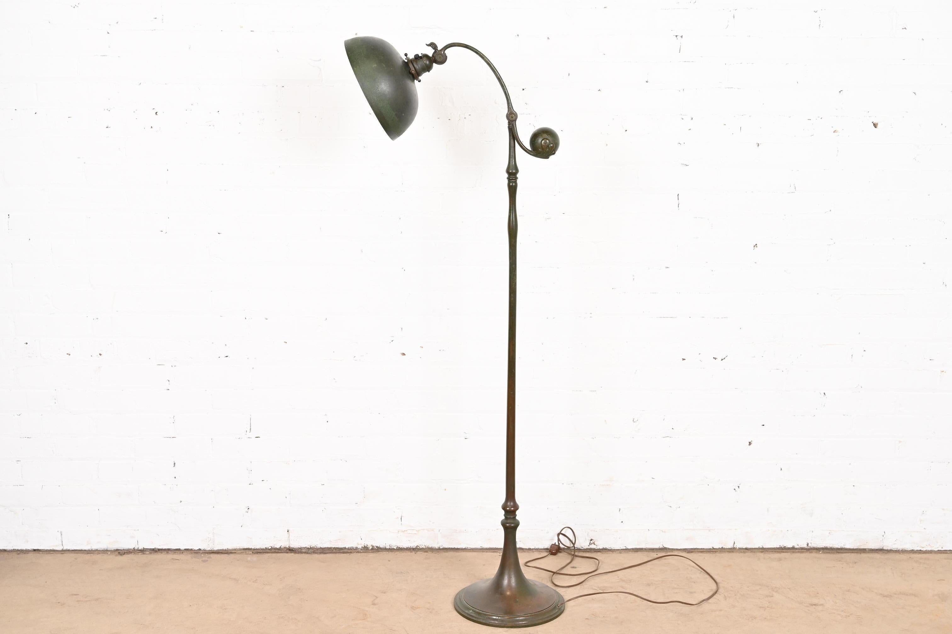 Lampadaire contrebalancé en bronze de Tiffany Studios New York, vers 1910 en vente 9