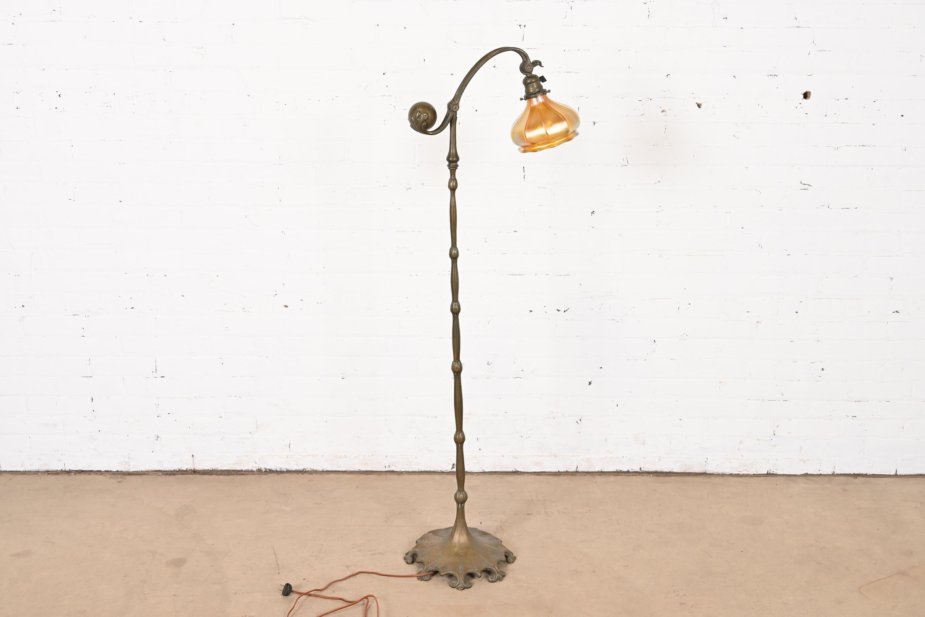 Tiffany Studios New York Bronze Counterbalance Floor Lamp, Circa 1910 1