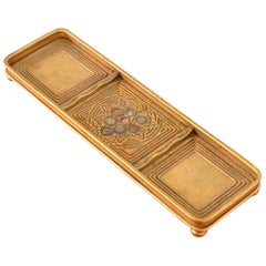 Tiffany Studios New York Bronze Doré und Abalone Stifttablett
