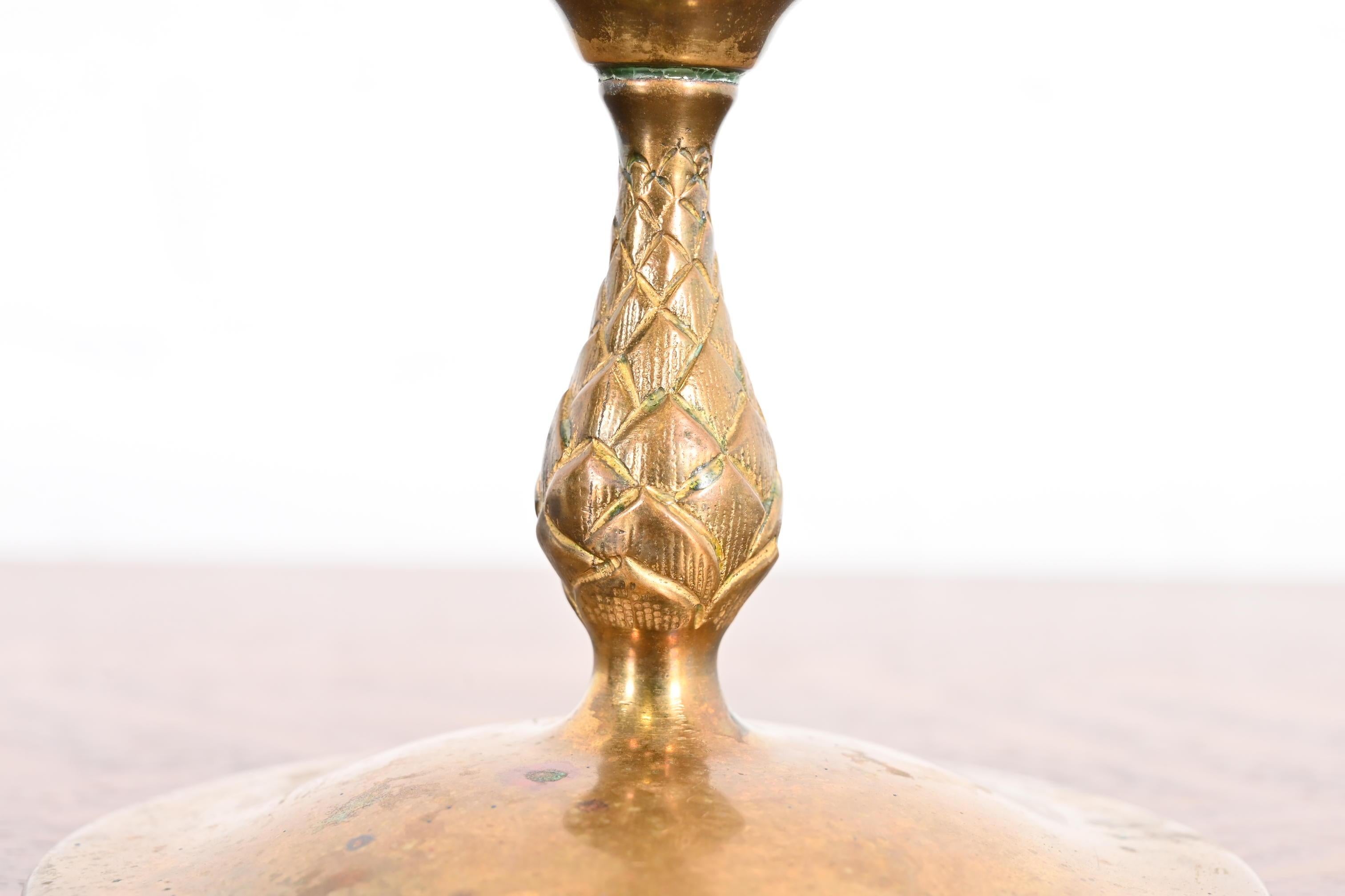 Tiffany Studios New York Bronzo Doré a forma di carciofo Portavaso o Candeliere In condizioni buone in vendita a South Bend, IN