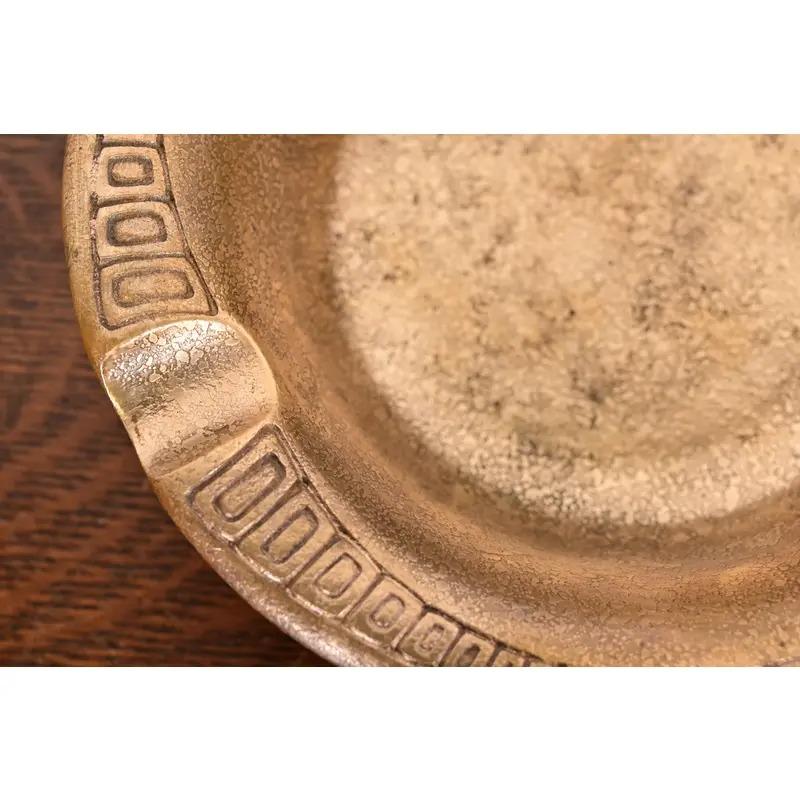 Tiffany Studios New York Bronze Doré Ashtray im Zustand „Gut“ im Angebot in South Bend, IN