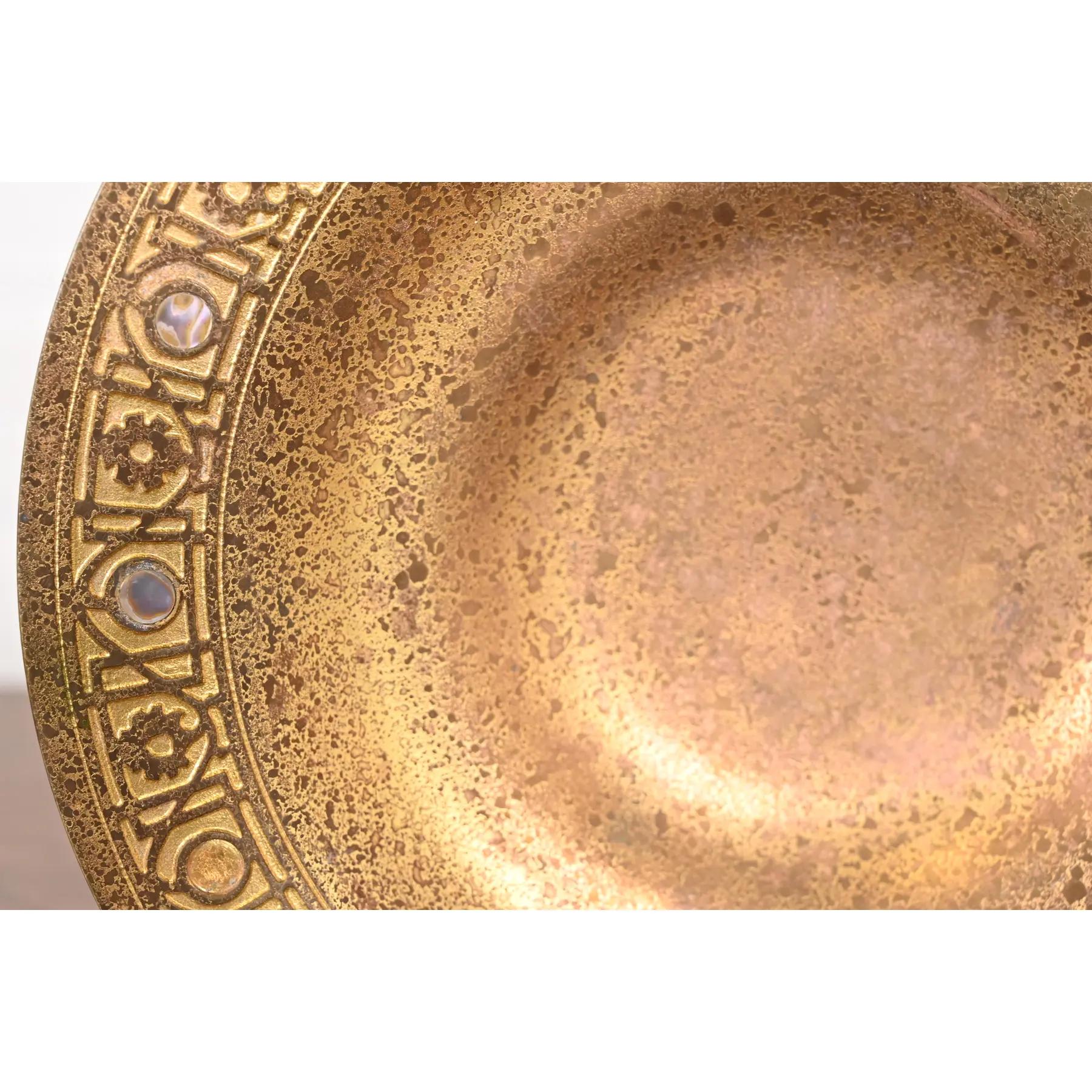 Bronzo Ciotola Doré in bronzo di Tiffany Studios New York con intarsi in abalone in vendita
