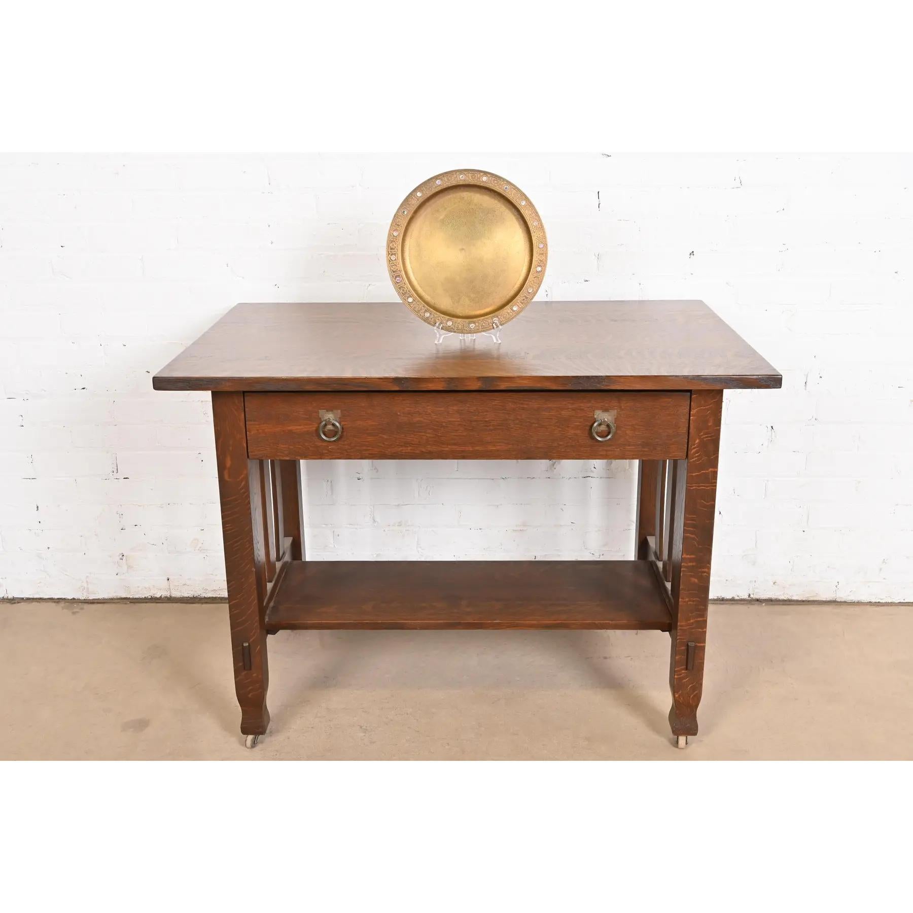 Tiffany Studios Nueva York Plato Cargador o Bandeja Doré de Bronce con Incrustaciones de Abulón en venta 4