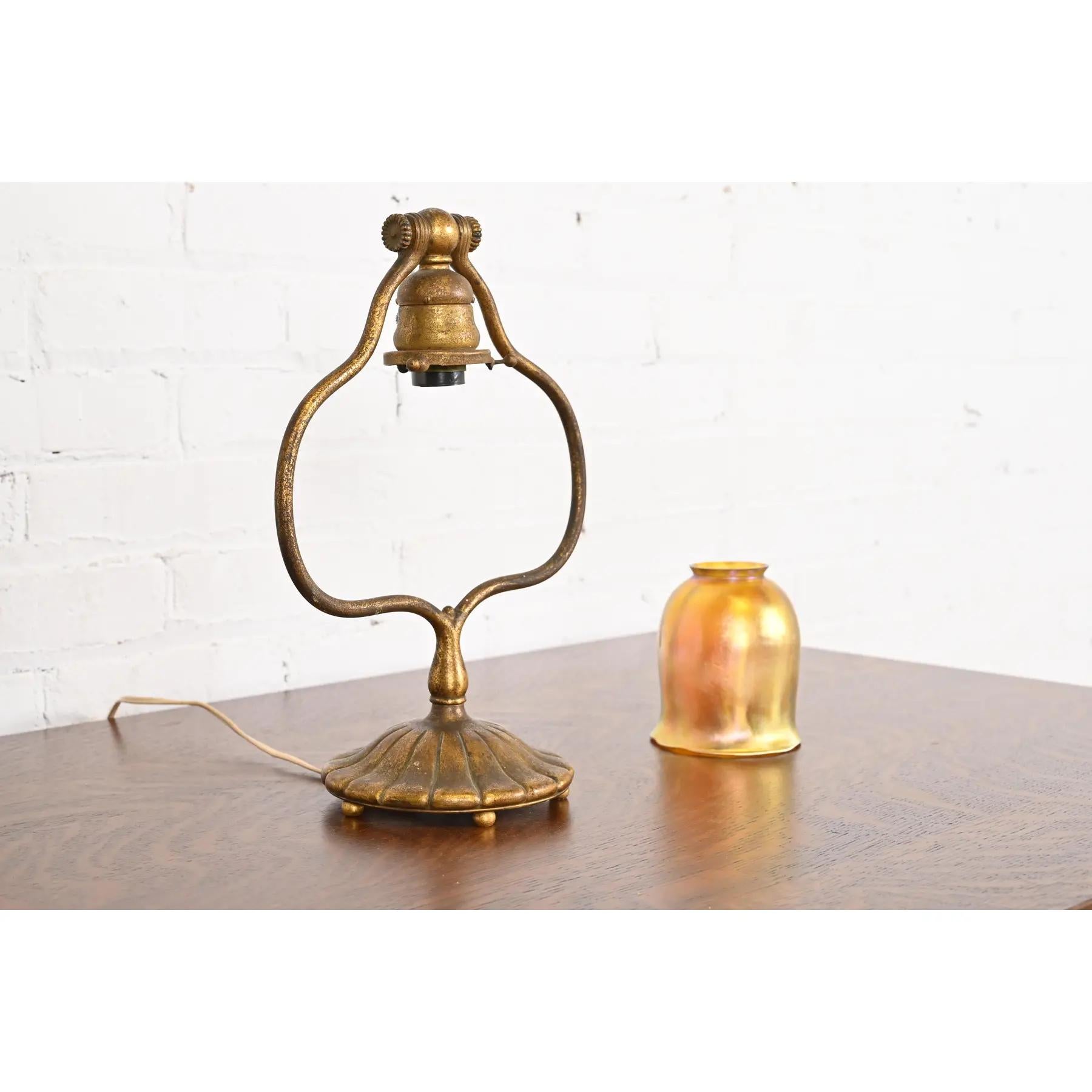 Tiffany Studios New York Bronze Doré Harp Favrile Iridescent Art Glass Desk Lamp For Sale 5