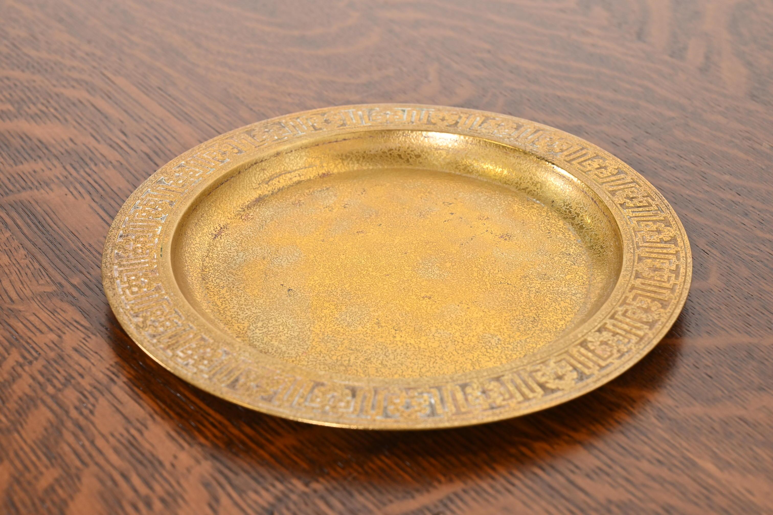 Tiffany Studios New York Bronze Doré Teller oder Ladegerät im Angebot 1