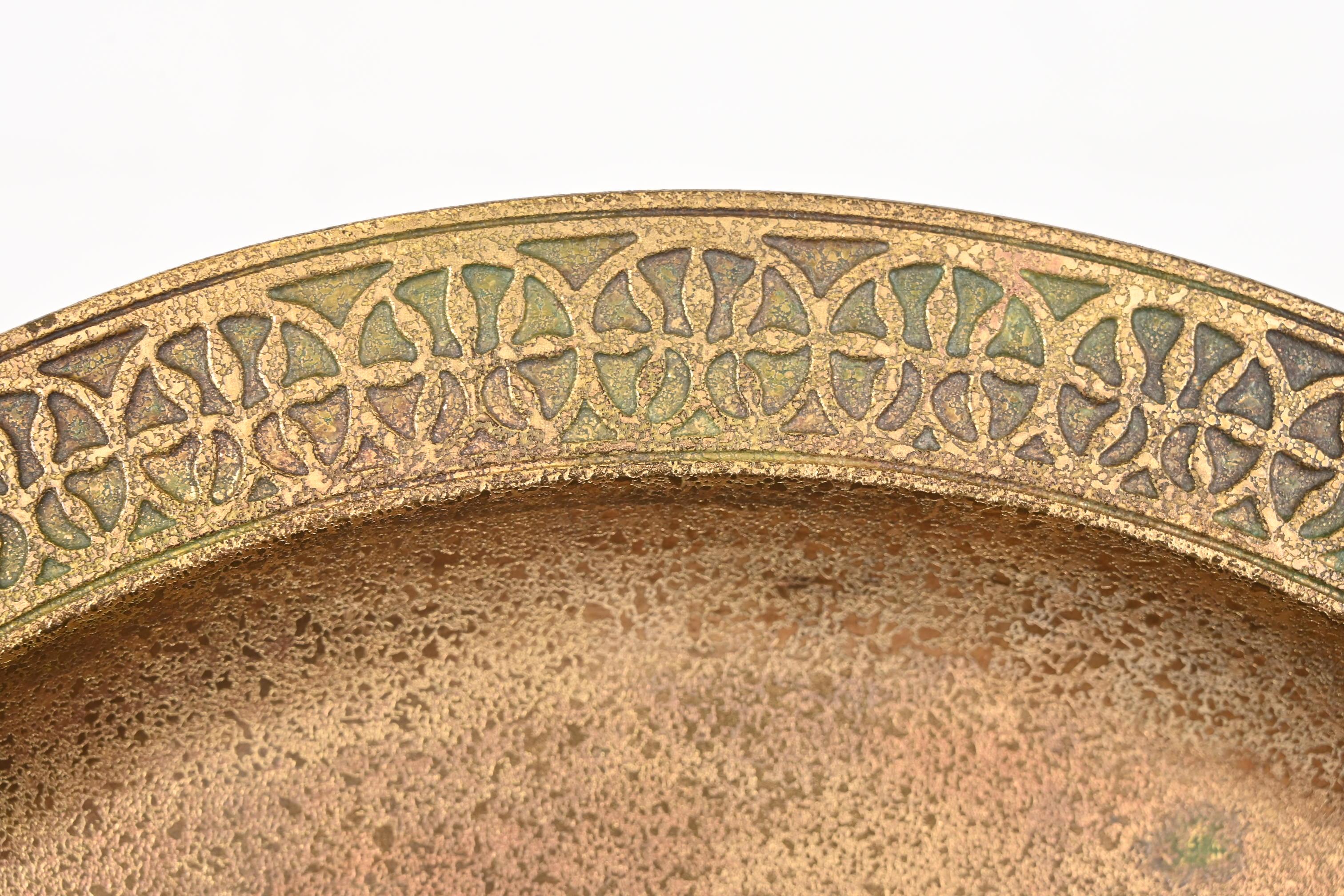 Tiffany Studios New York Bronze Doré Teller oder Ladegerät im Angebot 1