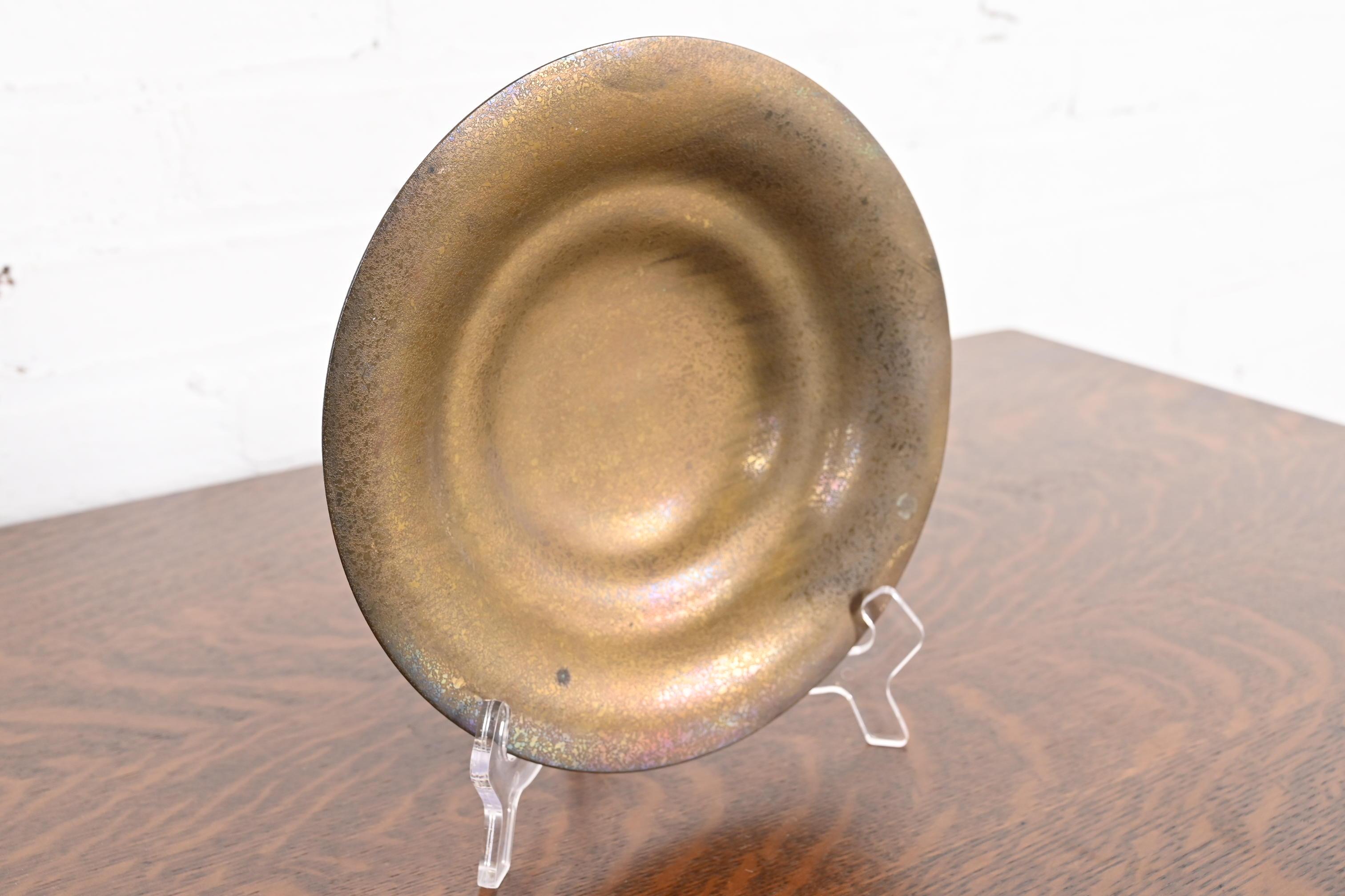 Tiffany Studios New York Bronze Doré Plate ou Shallow Bowl Bon état - En vente à South Bend, IN