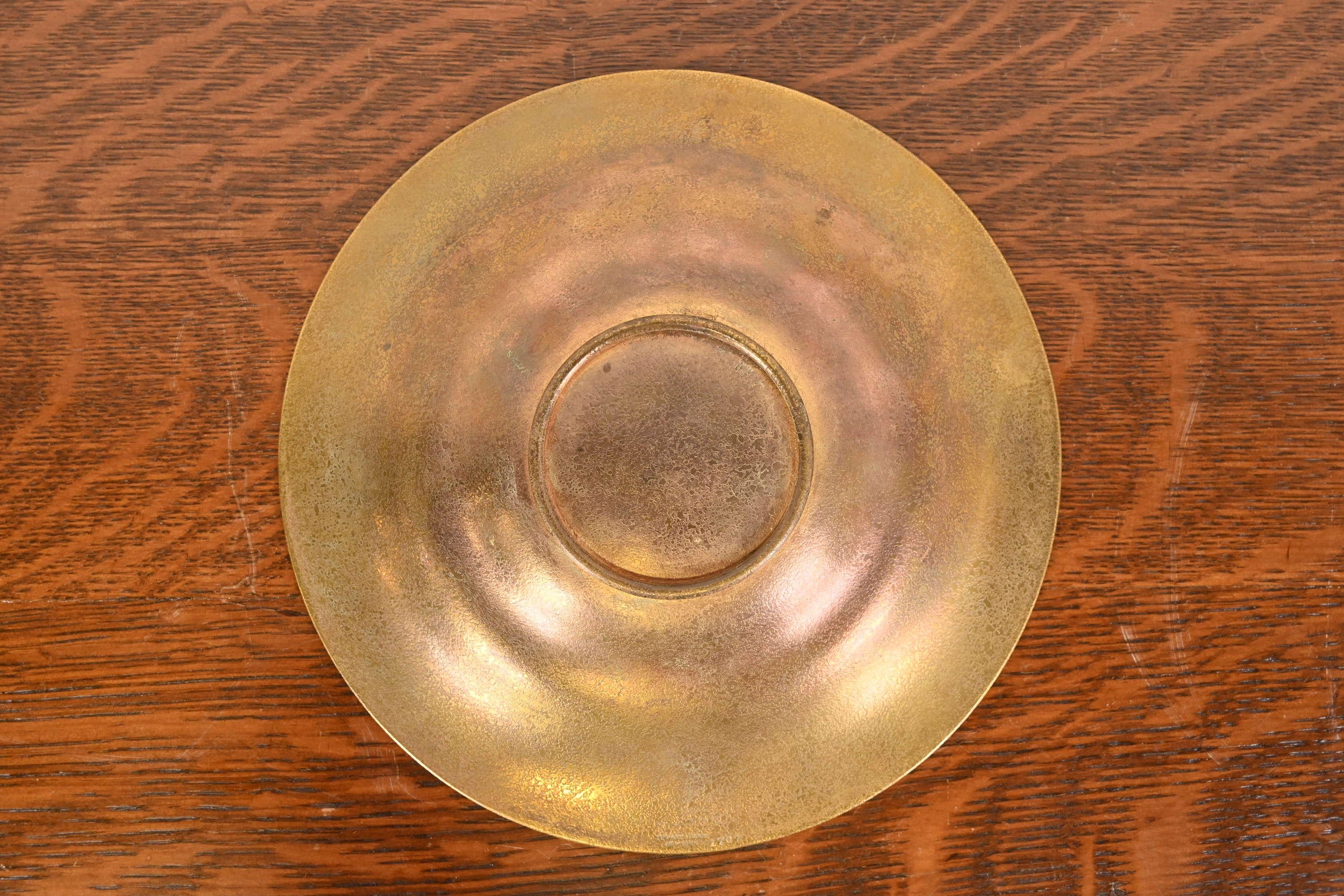 Tiffany Studios New York Bronze Doré Plate ou Shallow Bowl en vente 2