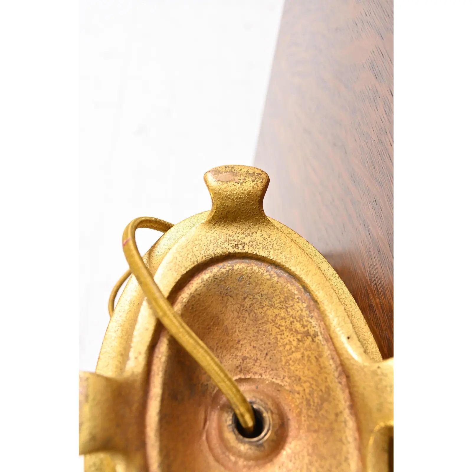 Lampe de table à deux lumières Tiffany Studios New York Bronze Doré, Circa 1910 en vente 5