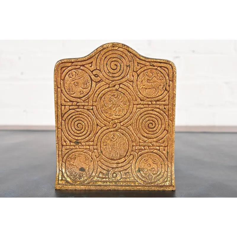 Tiffany Studios New York Bronze Doré Zodiac Bookends, Circa 1910 im Angebot 1
