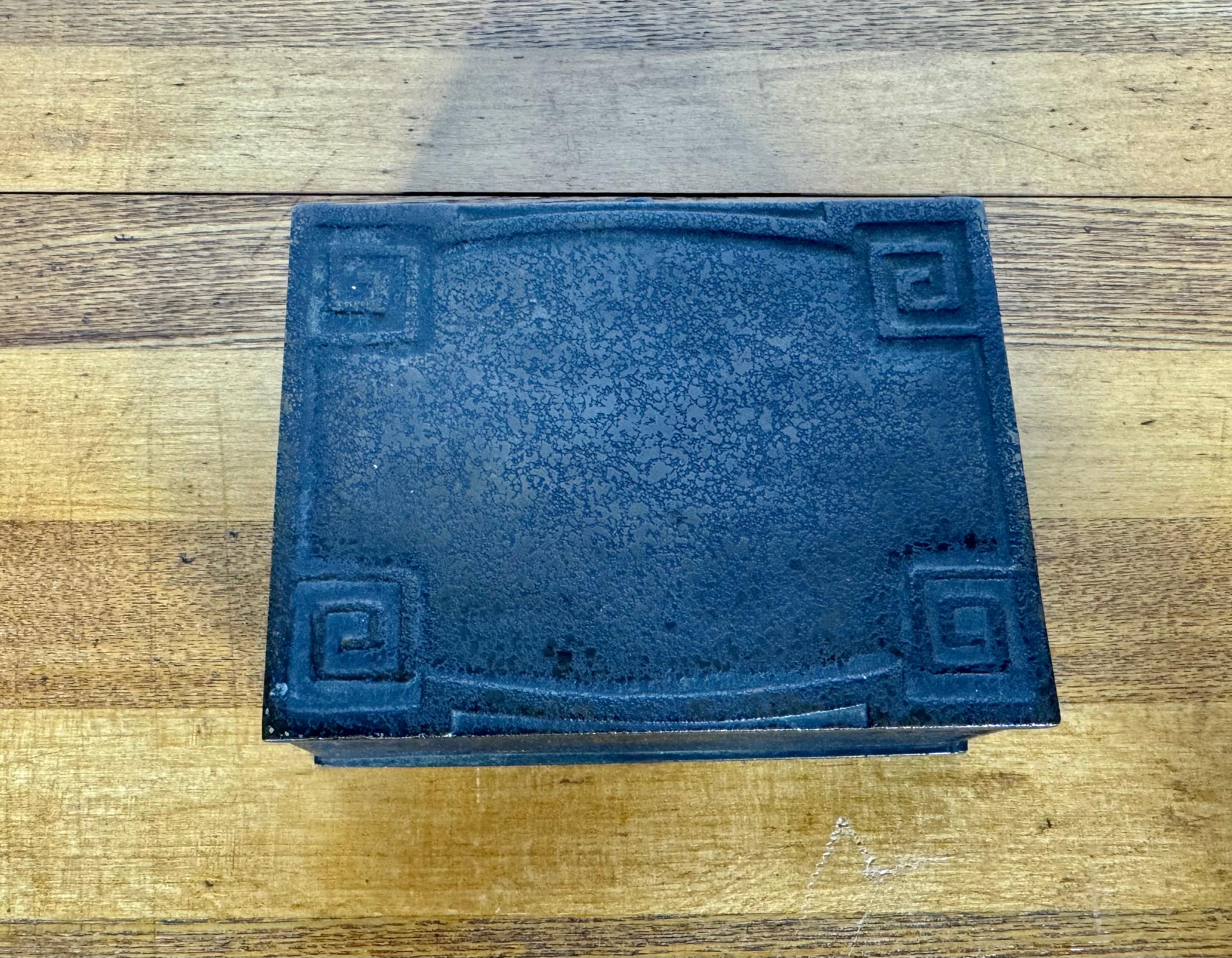 Early 20th Century Tiffany Studios New York Bronze Greek key Trinket box For Sale
