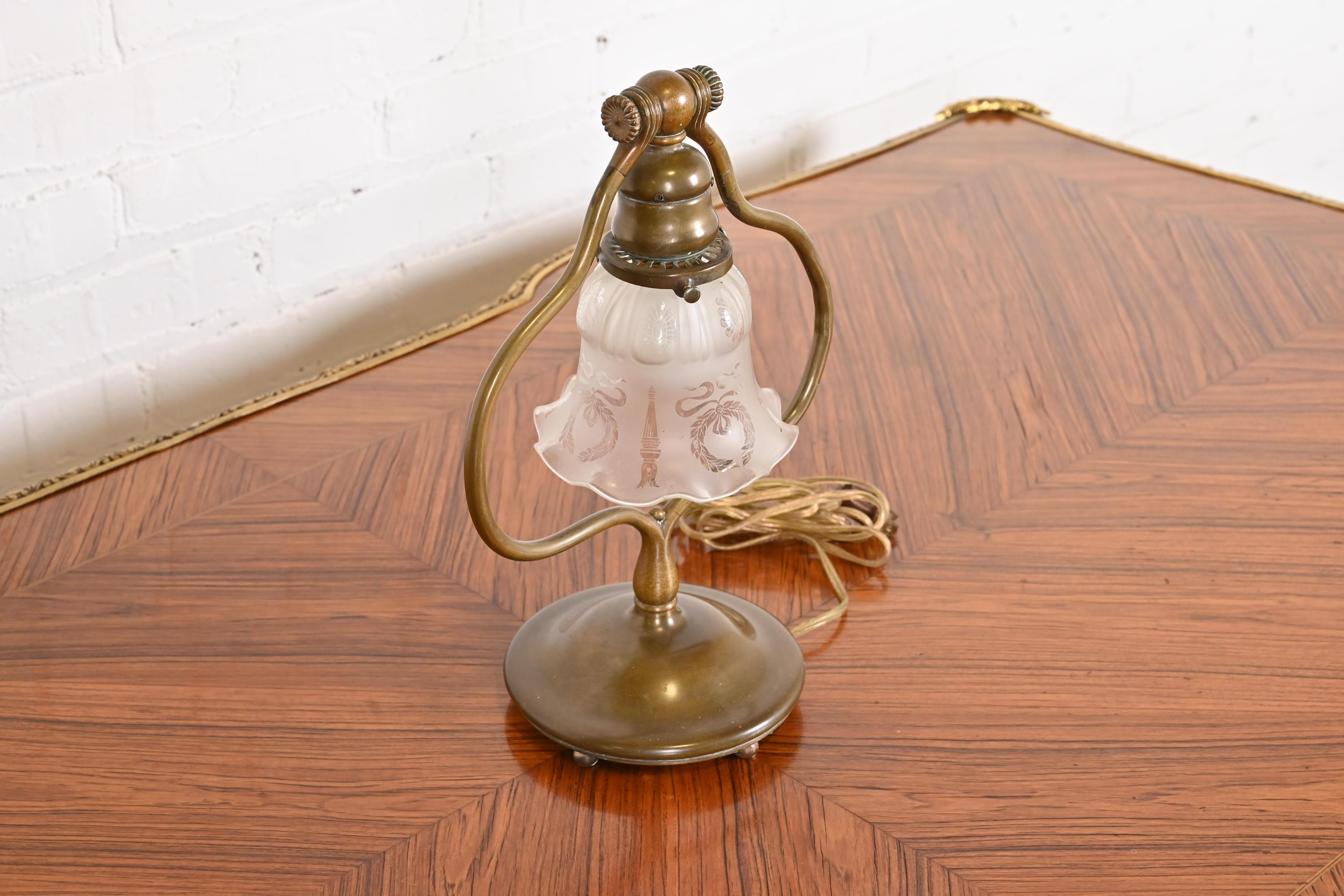 Tiffany Studios New York Bronze Harp Desk Lamp In Good Condition In South Bend, IN