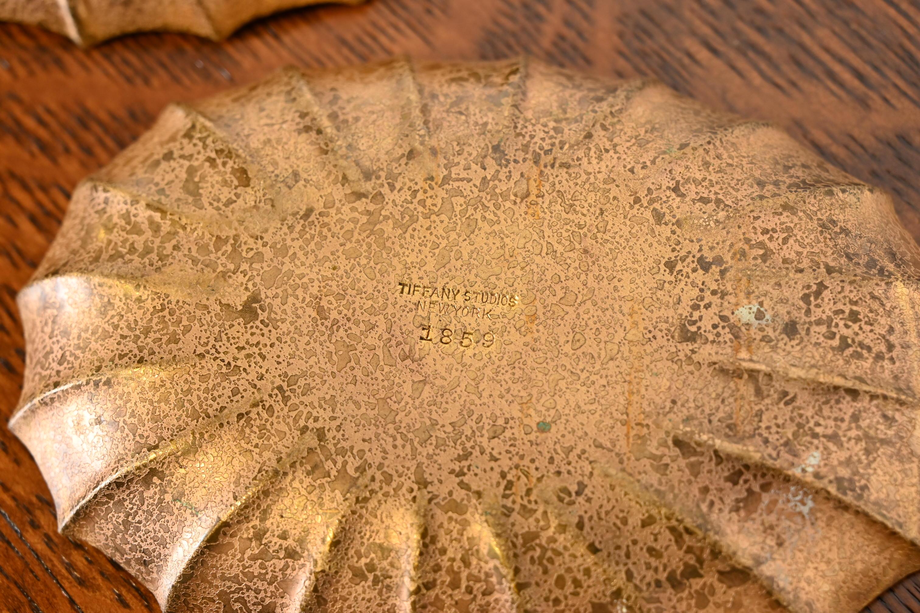 Tiffany Studios New York Plateaux gigognes en bronze, lot de quatre en vente 6