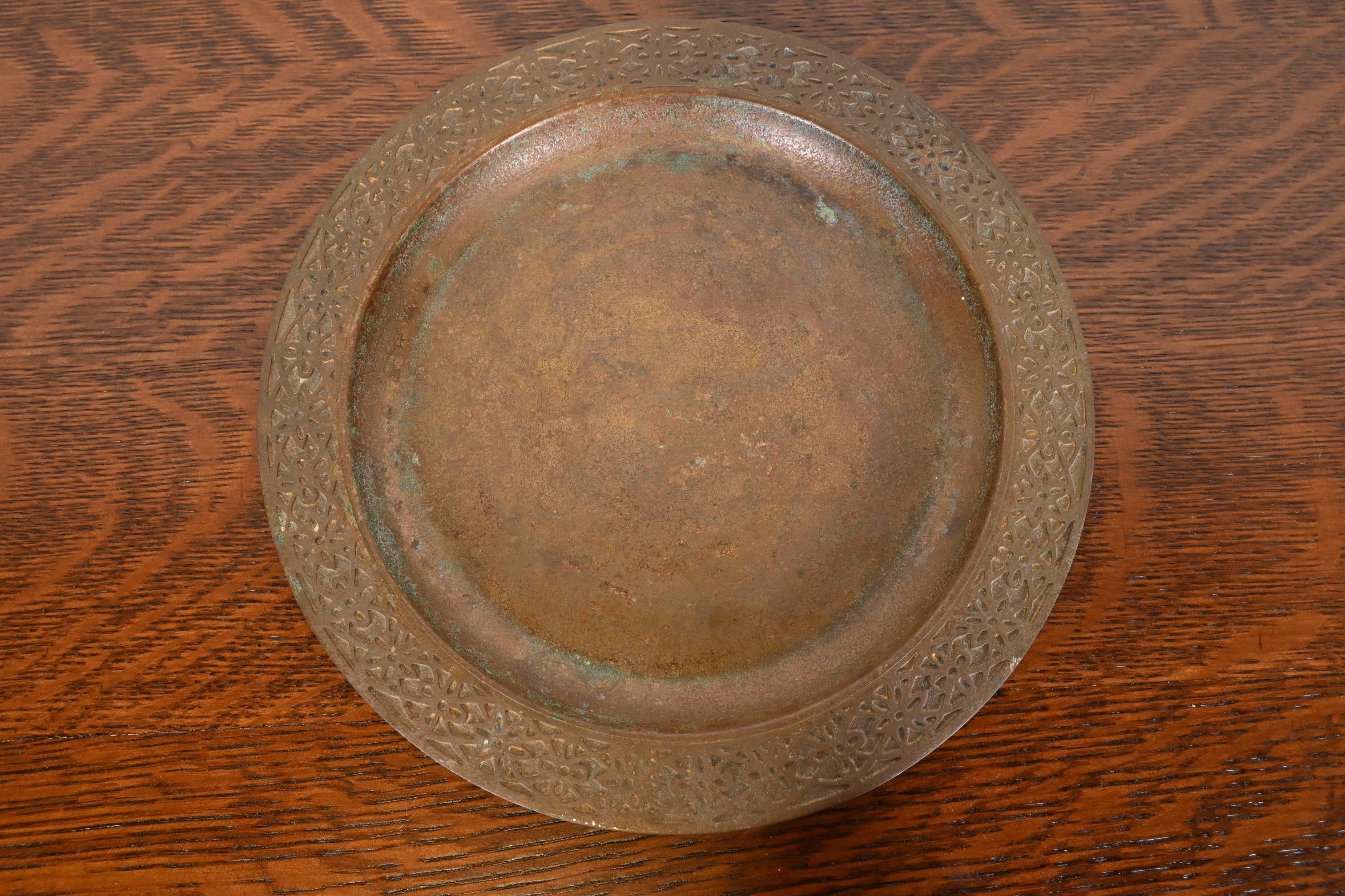 Assiette en bronze Tiffany Studios New York Bon état - En vente à South Bend, IN