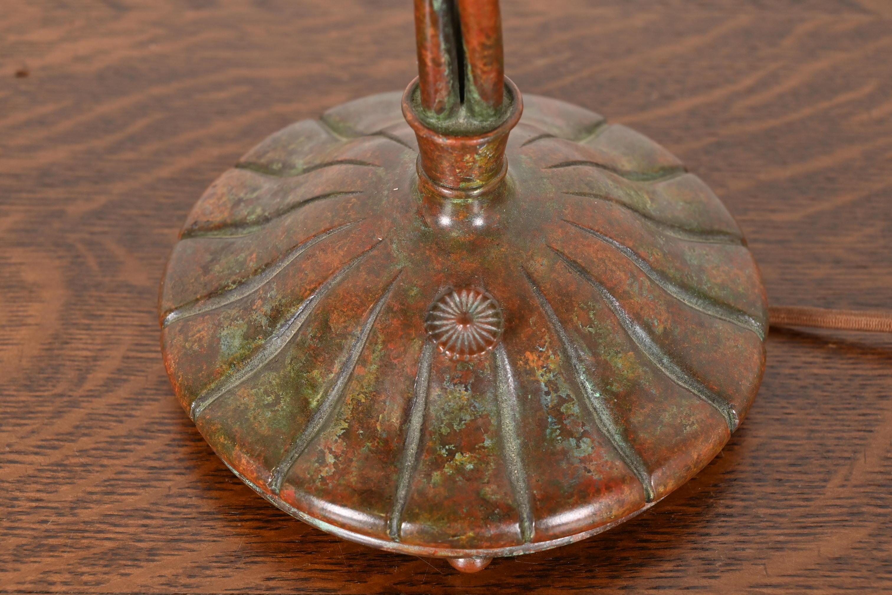 Tiffany Studios New York Bronze Three-Light Lily Table Lamp For Sale 3