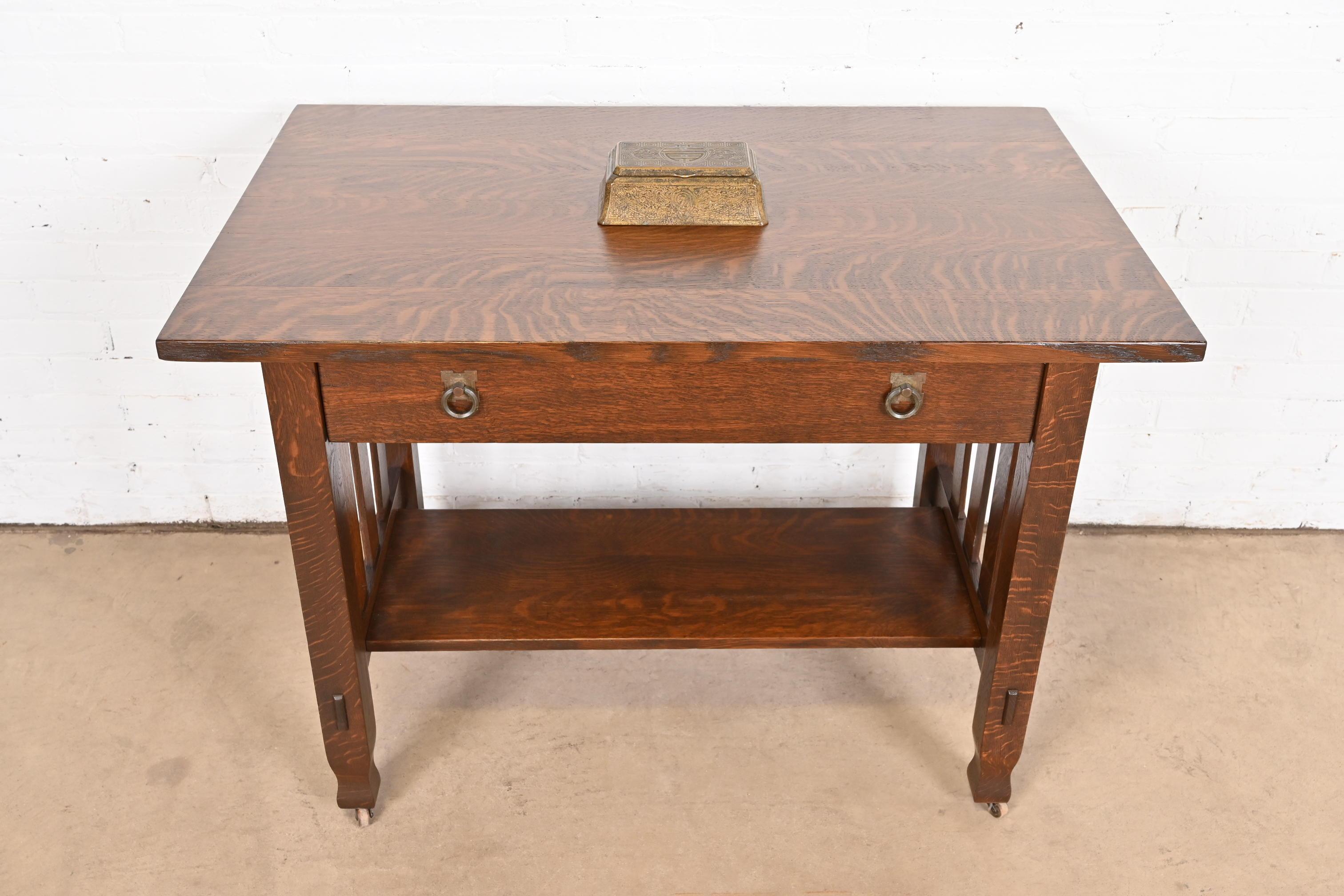 Tiffany Studios Nueva York Caja Doré de Bronce con Diseño Chino, Circa 1910 en venta 12
