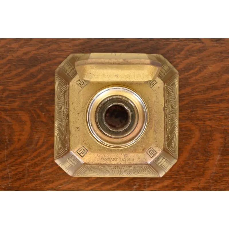 Tiffany Studios New York Chinese Pattern Bronze Doré Large Inkwell (20. Jahrhundert) im Angebot